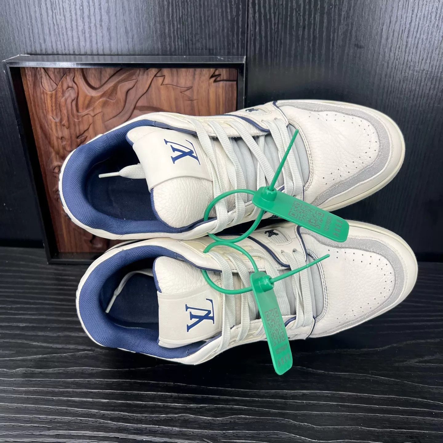 Louis Vuitton Multi Color Low-Top Sneakers Size 6.5 Size US 6.5 / EU 39-40 - 5 Thumbnail