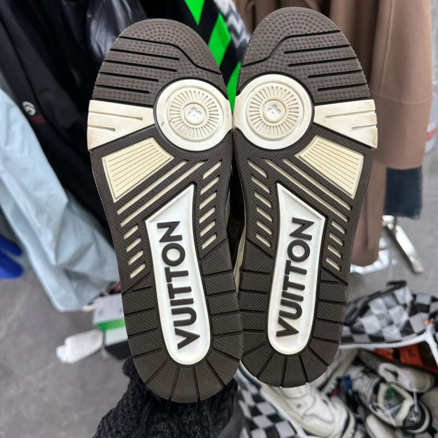 Louis Vuitton Multi Color Low-Top Sneakers Size 8 Size US 8 / EU 41 - 6 Thumbnail