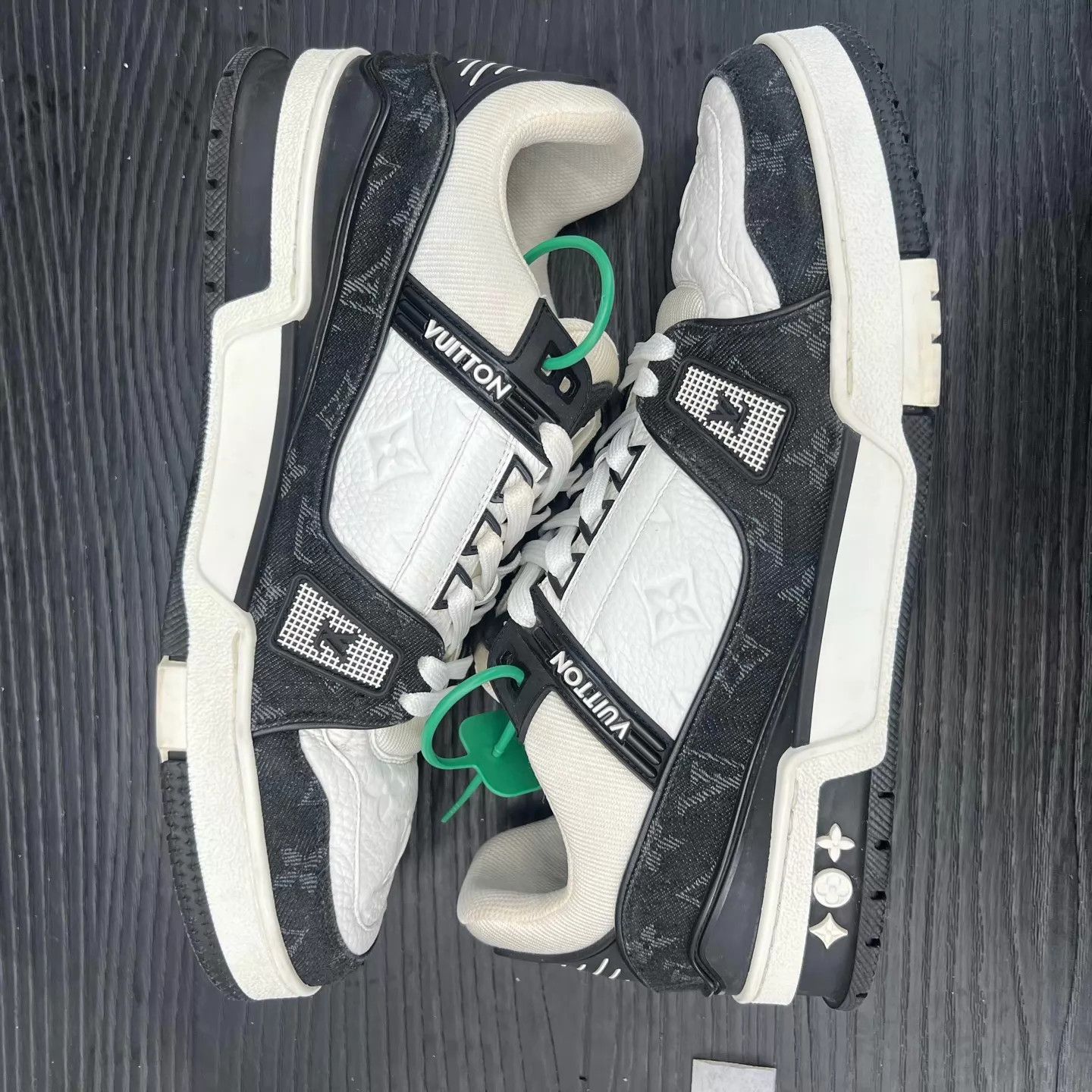 Louis Vuitton Multi Color Low-Top Sneakers Size 8 Size US 8 / EU 41 - 3 Thumbnail