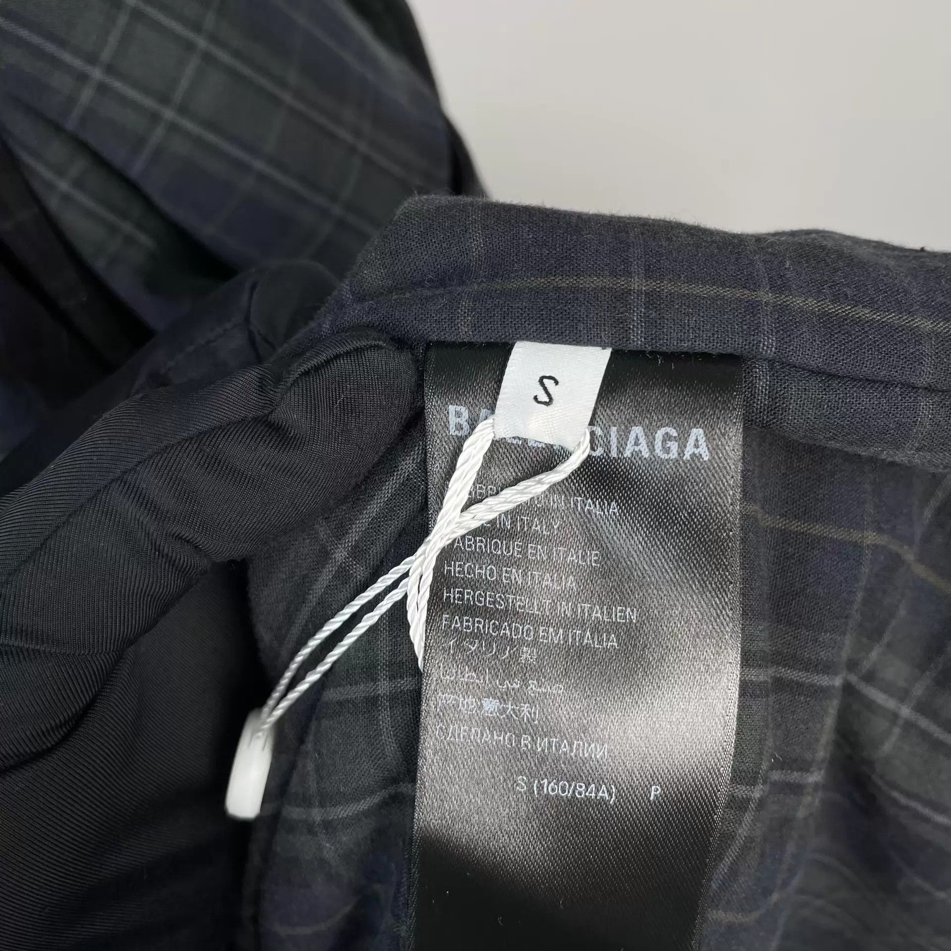 Balenciaga Plaid Long Sleeve Button-Up Shirt Size US S / EU 44-46 / 1 - 4 Thumbnail