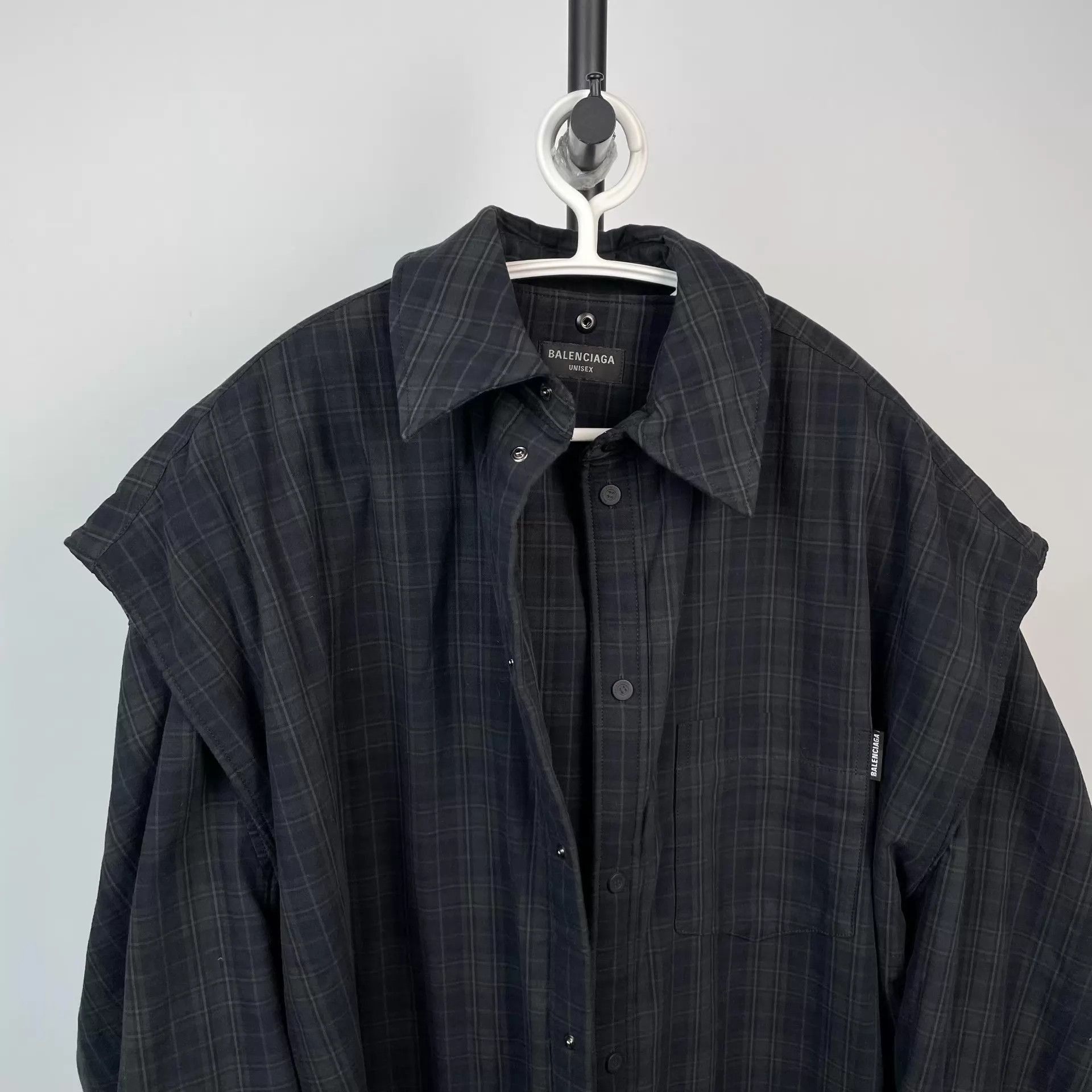 Balenciaga Plaid Long Sleeve Button-Up Shirt Size US S / EU 44-46 / 1 - 8 Thumbnail