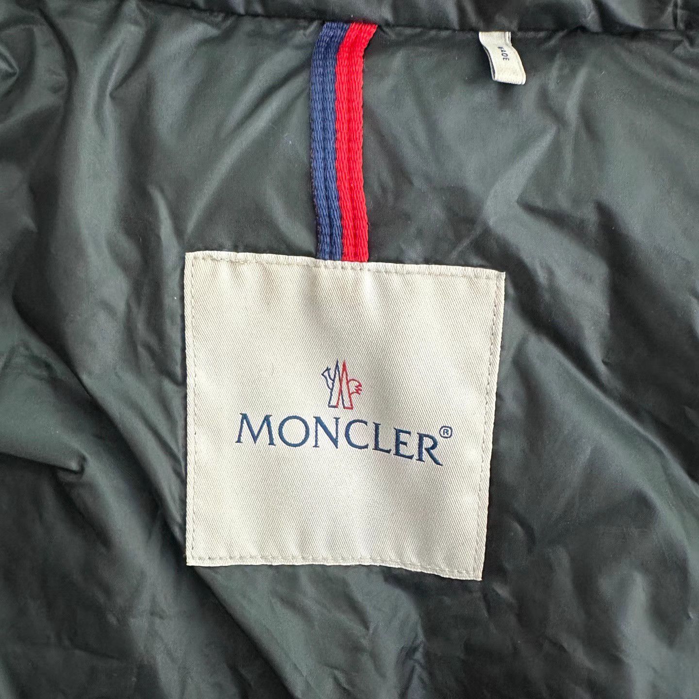 Moncler Green Puffer Coat with Hood, Size S Size US S / EU 44-46 / 1 - 6 Thumbnail