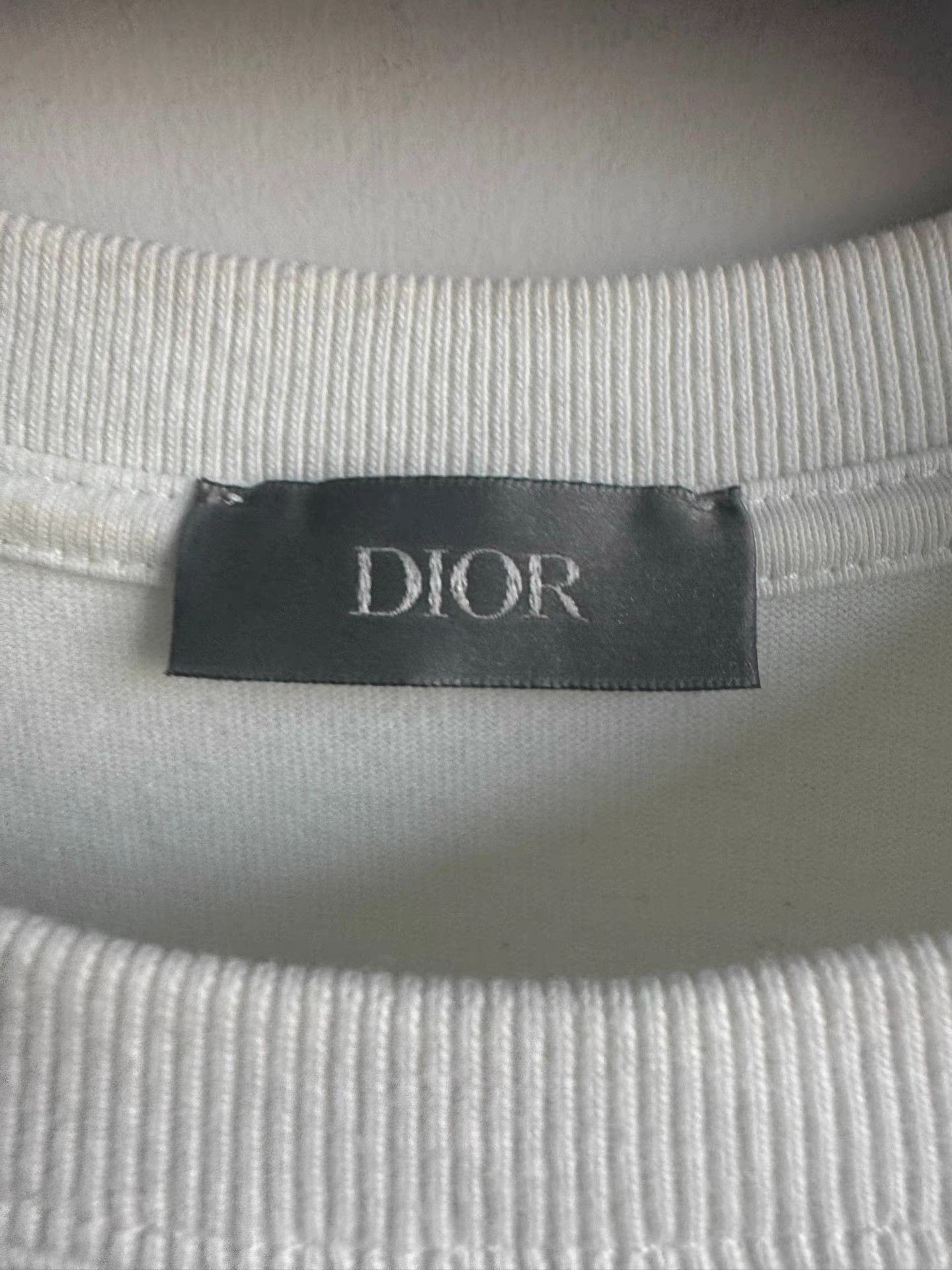 Dior White Short-Sleeve T-Shirt with Embroidered Design Size US S / EU 44-46 / 1 - 4 Thumbnail