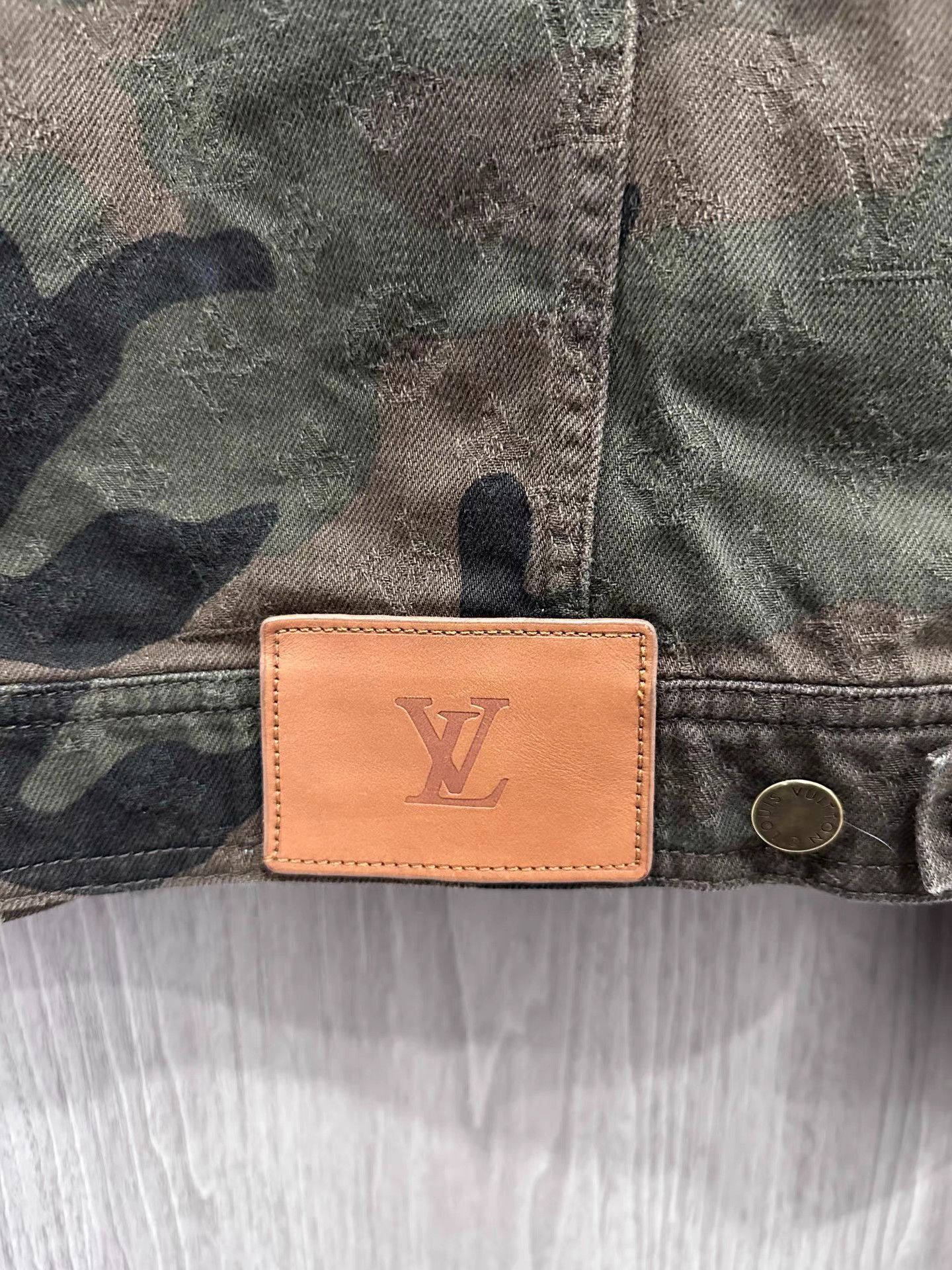 Louis Vuitton Green Camouflage Denim Jacket Size S Size US S / EU 44-46 / 1 - 3 Thumbnail