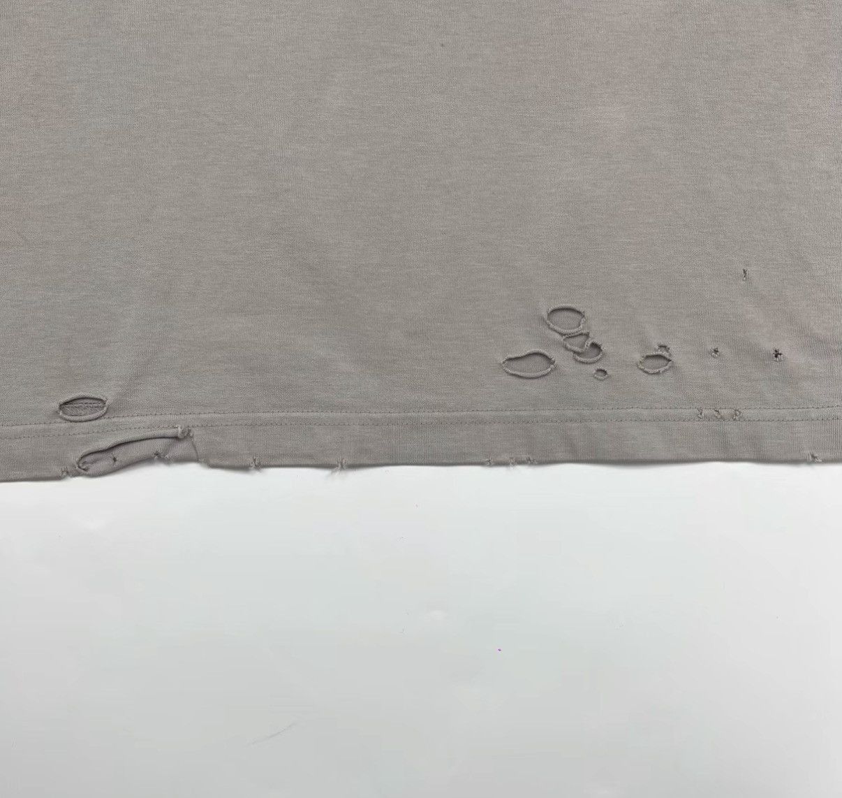 Balenciaga Gray Distressed Short-Sleeve Shirt Size US S / EU 44-46 / 1 - 6 Thumbnail