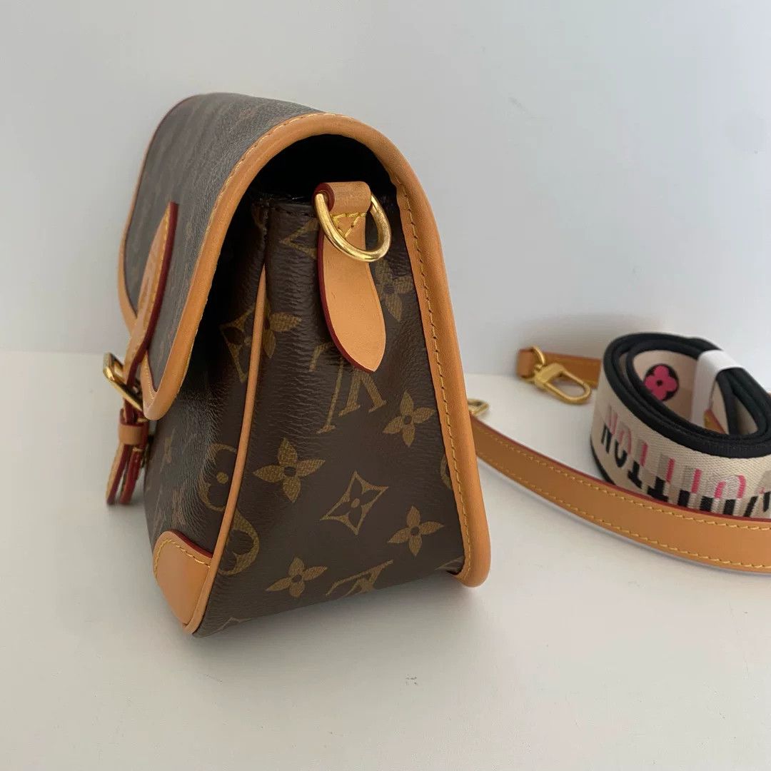 Louis Vuitton Pre-loved Bag Very good condition Size ONE SIZE - 5 Thumbnail
