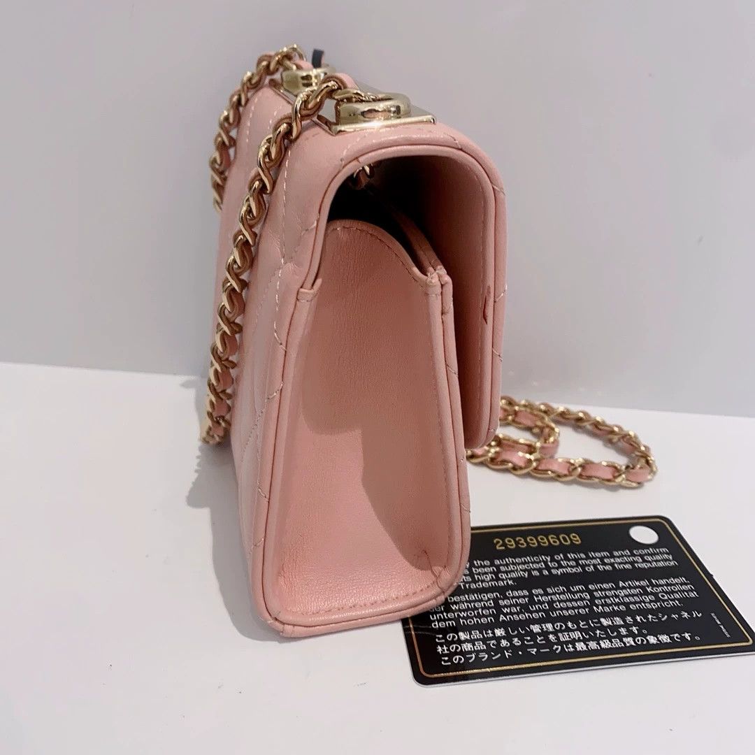 Chanel Pre-loved Bag Very good condition Size ONE SIZE - 2 Thumbnail