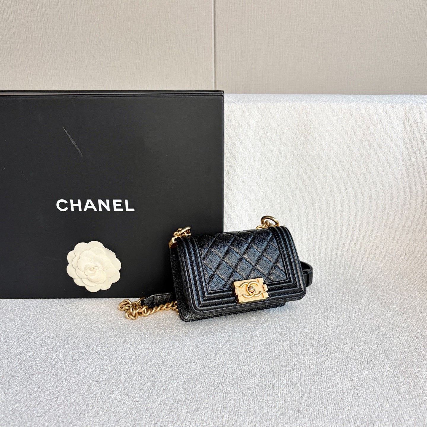 Chanel Pre-loved Bag Very good condition Size ONE SIZE - 5 Thumbnail