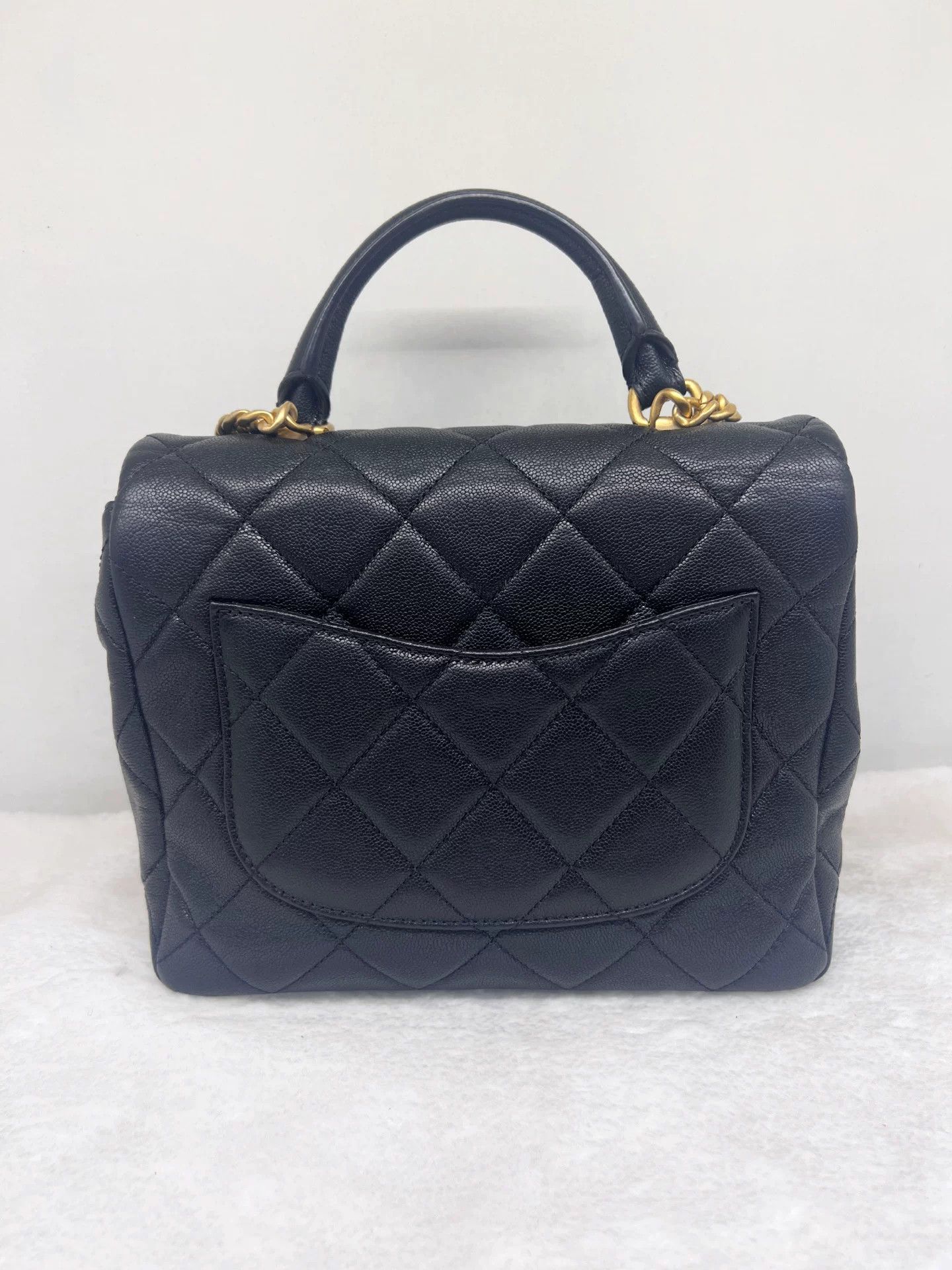 Chanel Pre-loved Bag Very good condition Size ONE SIZE - 2 Thumbnail