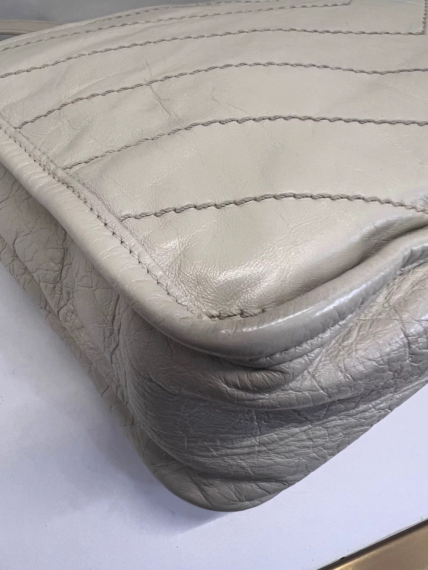 Saint Laurent Paris Pre-loved Bag Very good condition Size ONE SIZE - 9 Thumbnail
