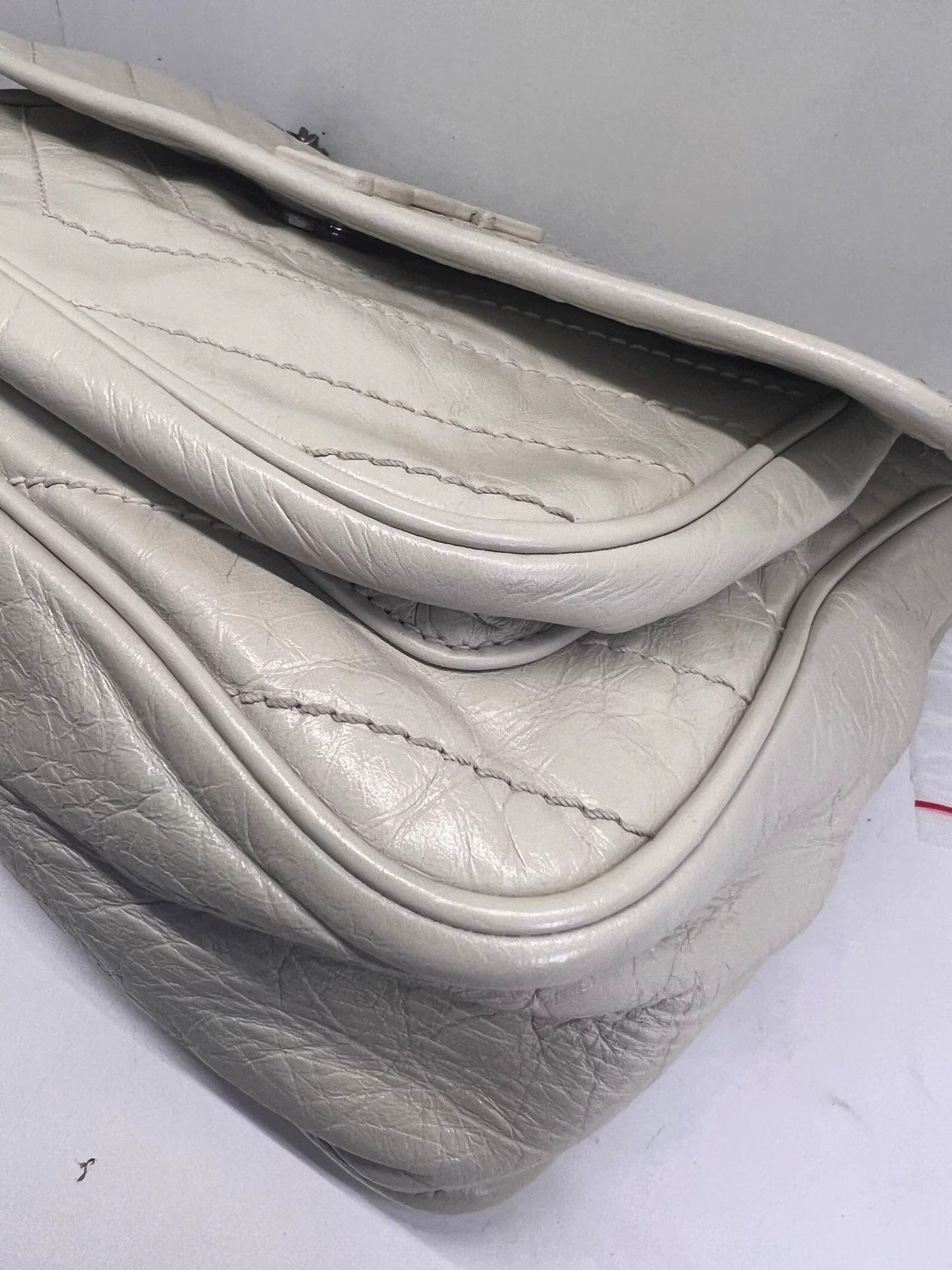 Saint Laurent Paris Pre-loved Bag Very good condition Size ONE SIZE - 3 Thumbnail