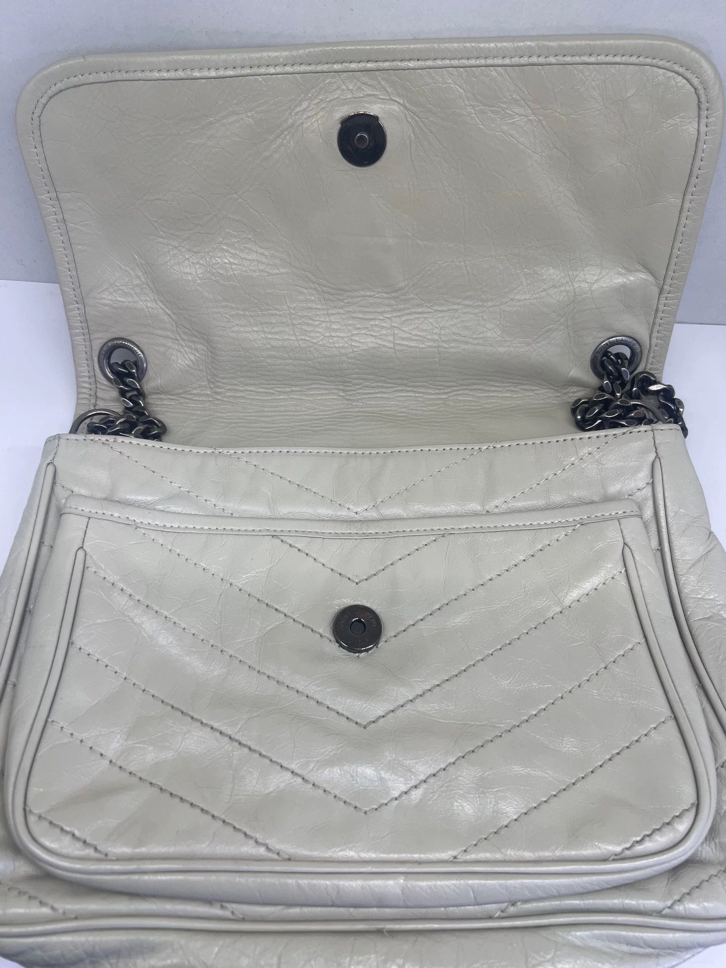 Saint Laurent Paris Pre-loved Bag Very good condition Size ONE SIZE - 6 Thumbnail