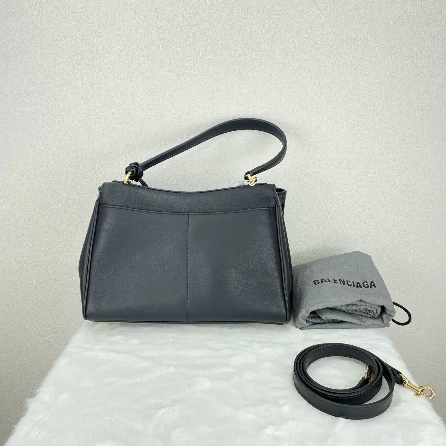 Balenciaga Pre-loved Bag Very good condition Size ONE SIZE - 2 Thumbnail