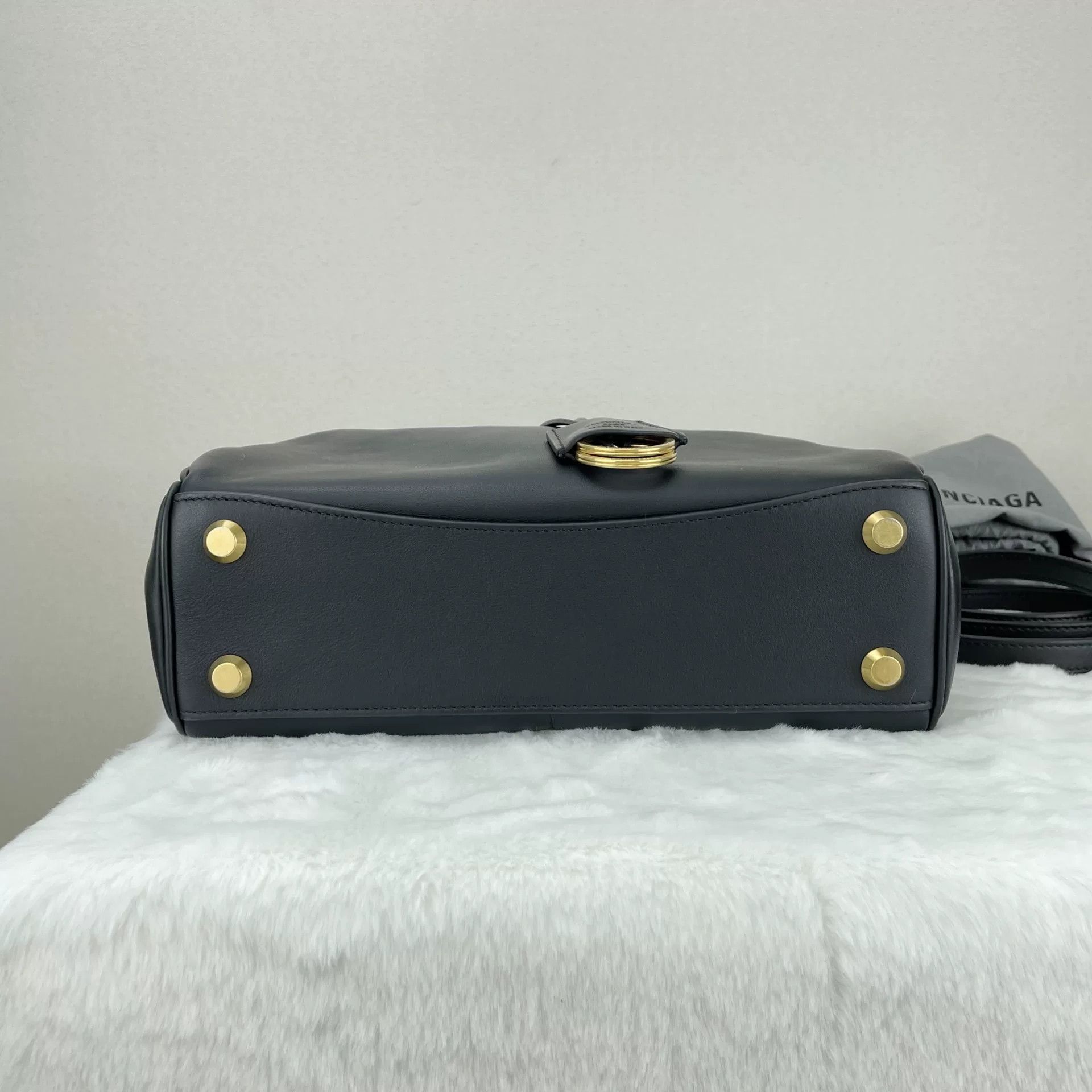 Balenciaga Pre-loved Bag Very good condition Size ONE SIZE - 4 Thumbnail