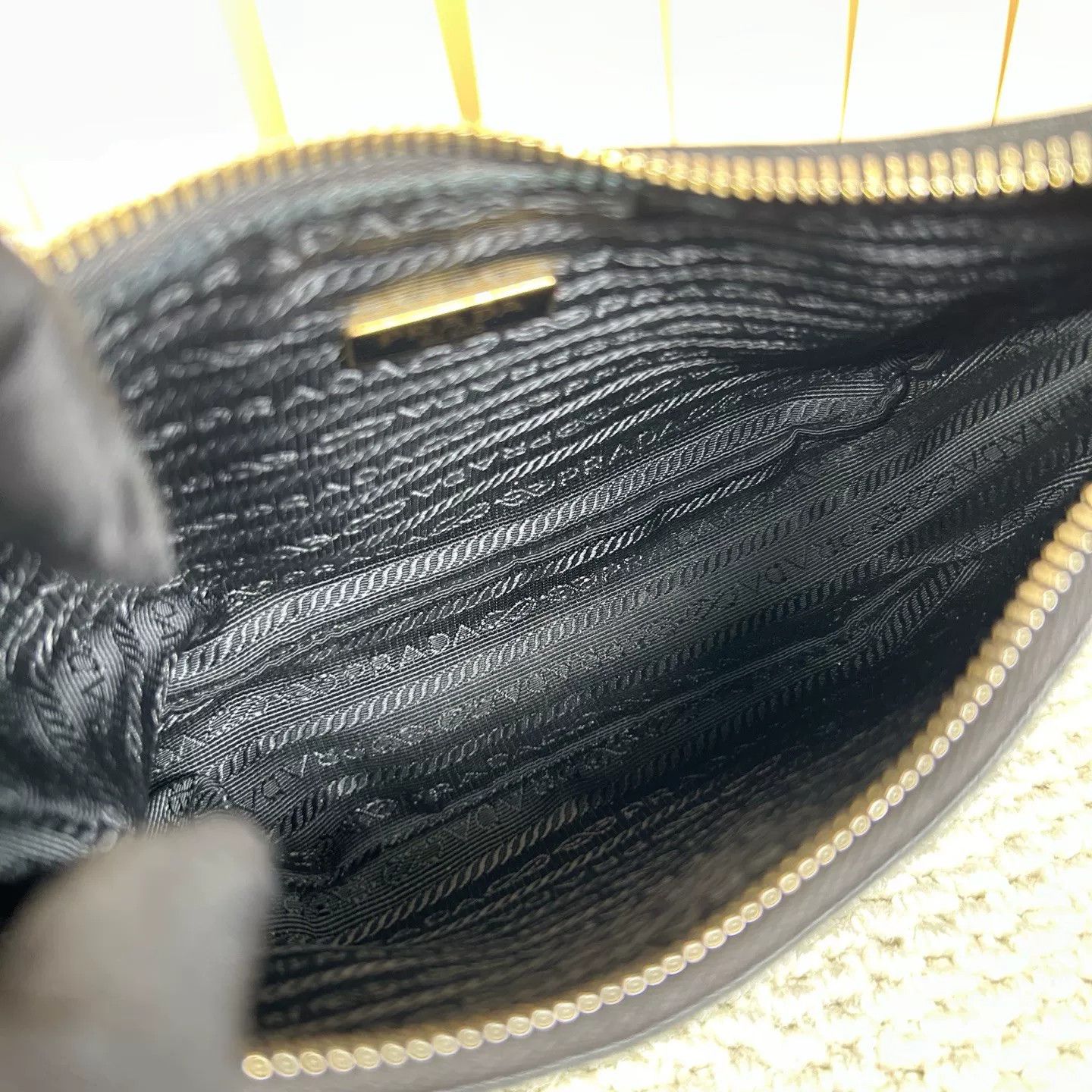 Prada Pre-loved Bag Very good condition Size ONE SIZE - 3 Thumbnail
