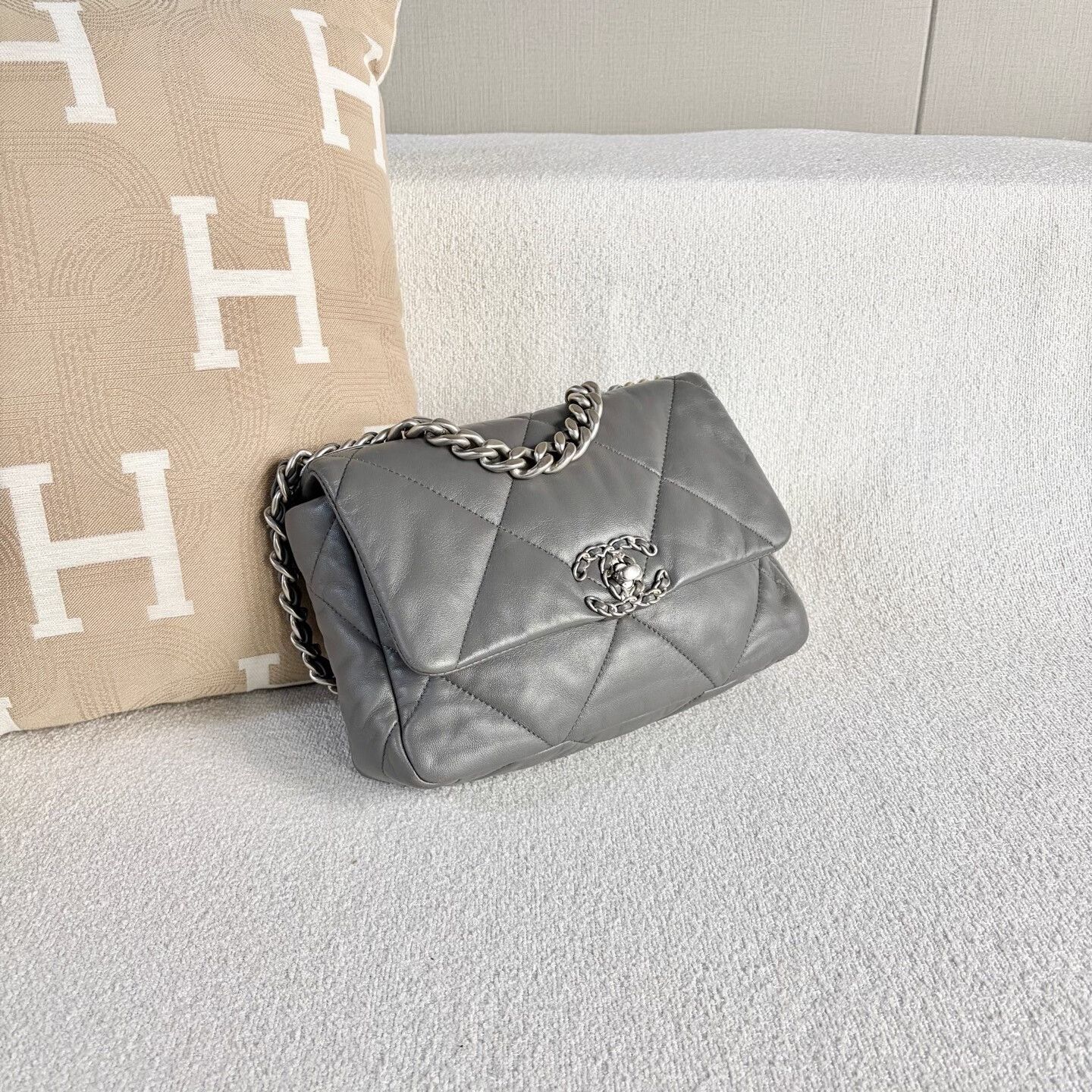 Chanel Pre-loved Bag Very good condition Size ONE SIZE - 6 Thumbnail
