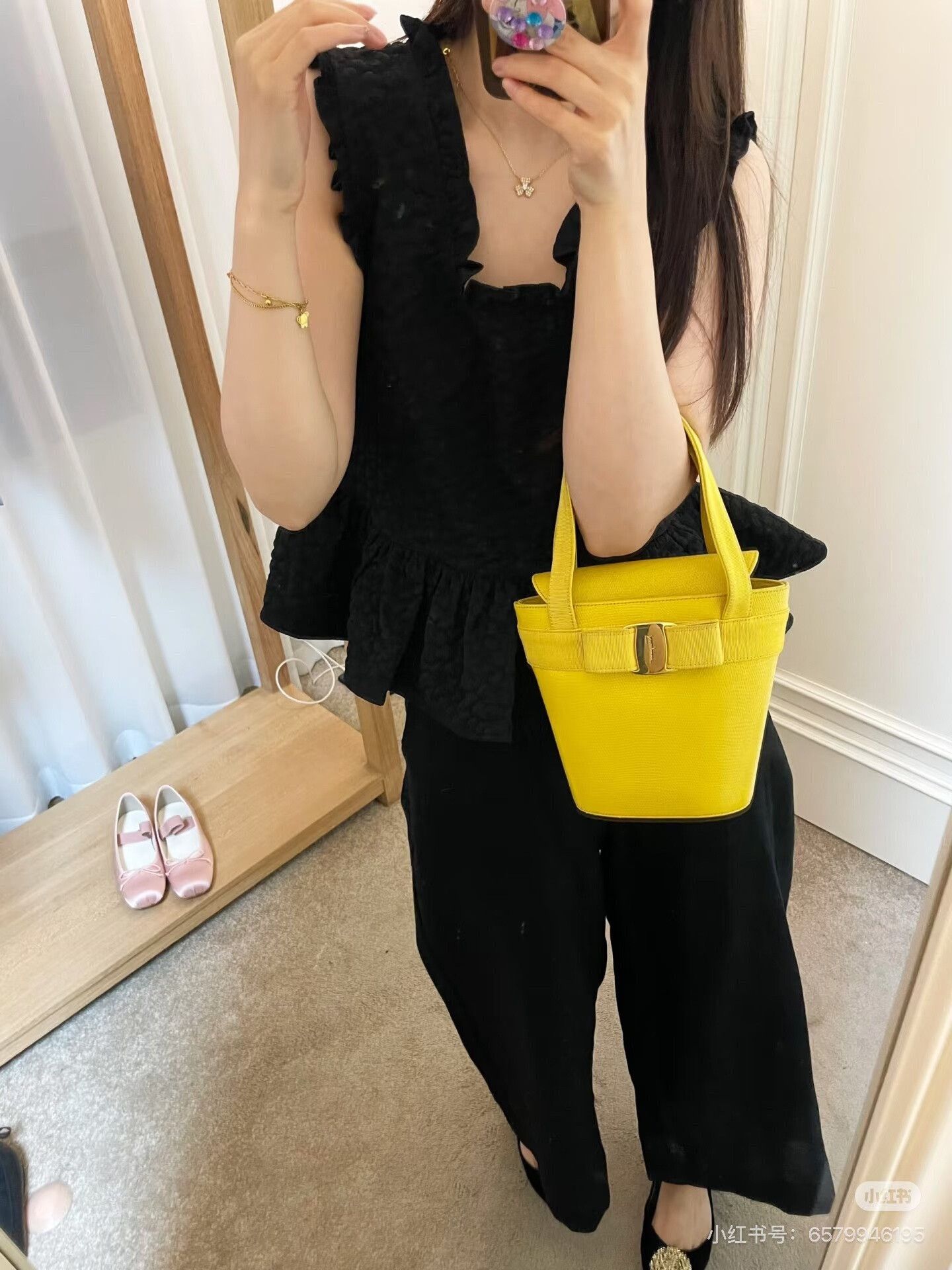 Salvatore Ferragamo Pre-loved Bag Very good condition Size ONE SIZE - 9 Thumbnail
