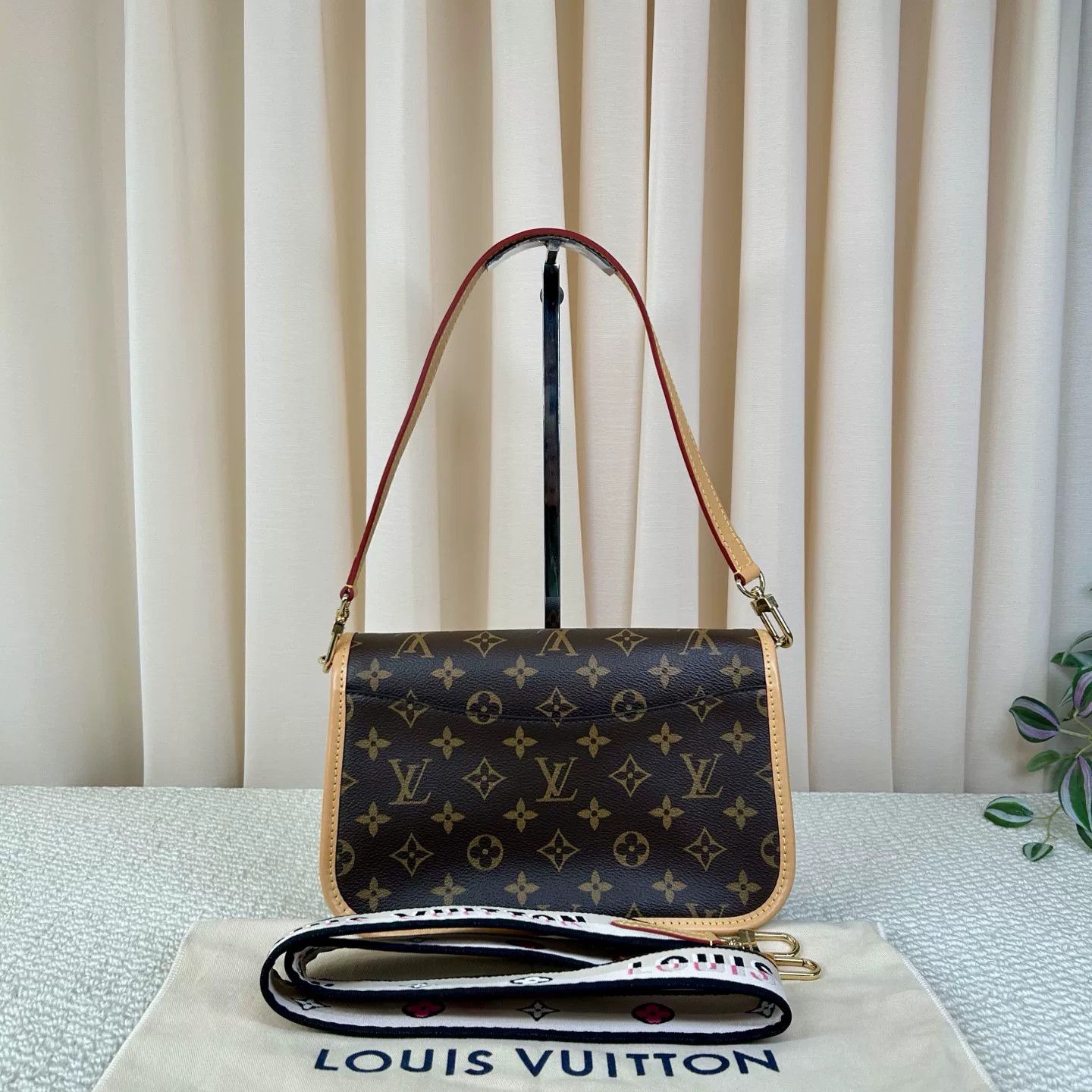Louis Vuitton Pre-loved Bag Very good condition Size ONE SIZE - 2 Thumbnail
