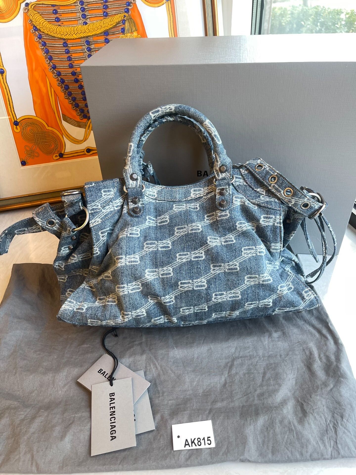 Balenciaga Pre-loved Bag Very good condition Size ONE SIZE - 5 Thumbnail