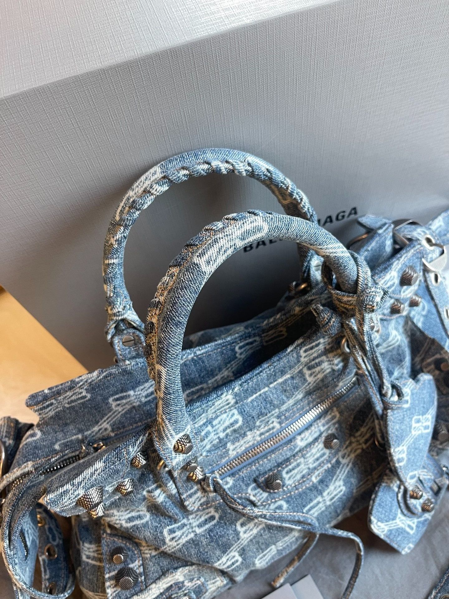 Balenciaga Pre-loved Bag Very good condition Size ONE SIZE - 2 Thumbnail