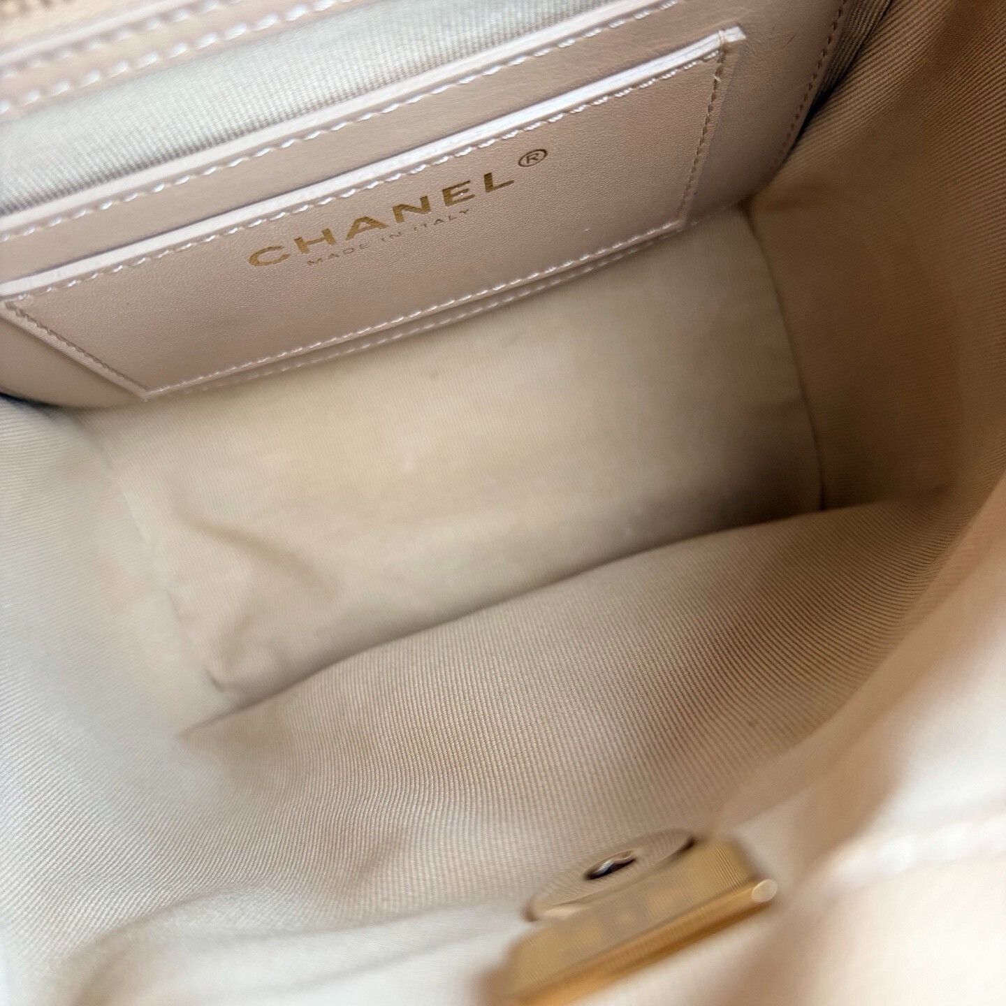 Chanel Pre-loved Bag Very good condition Size ONE SIZE - 7 Thumbnail