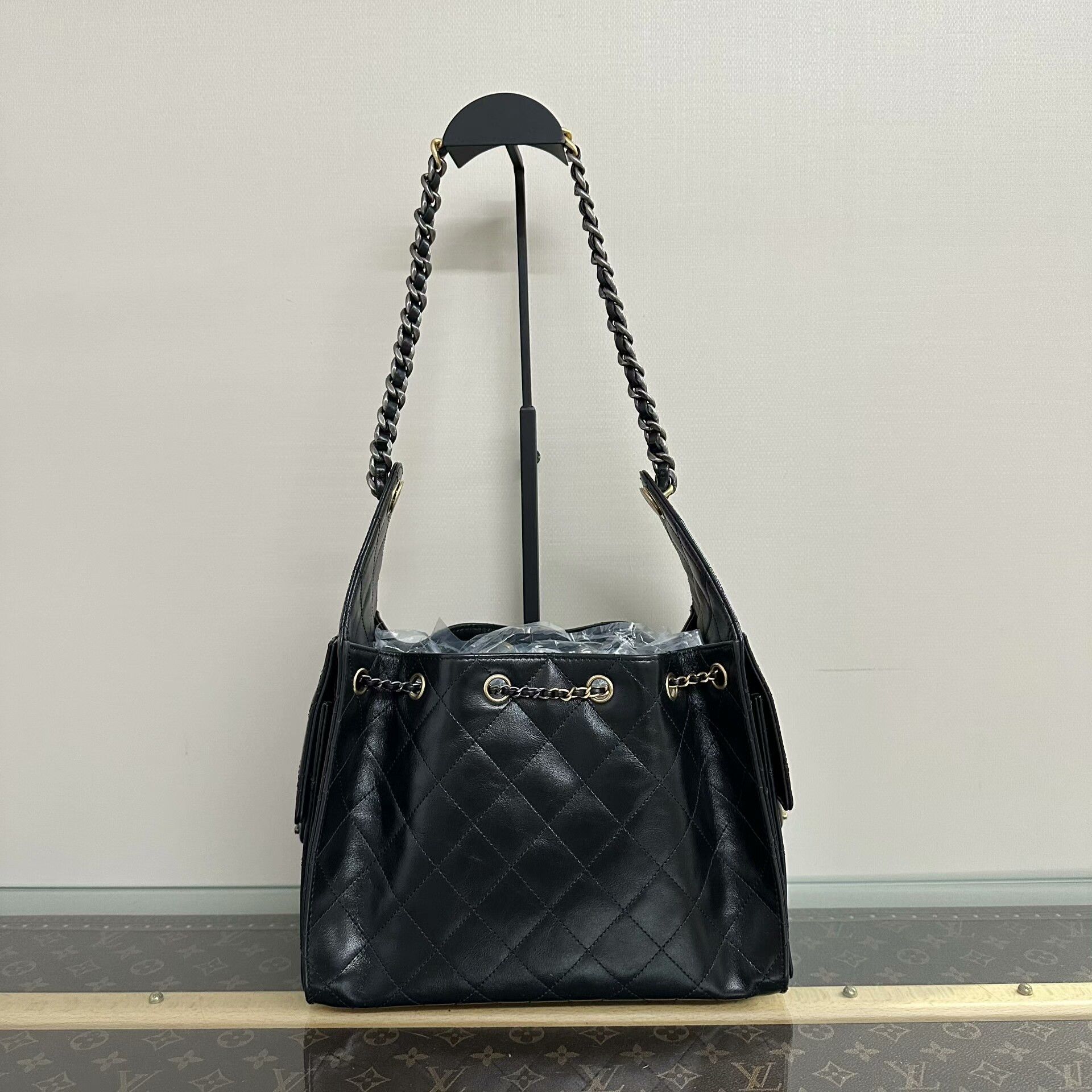 Chanel Pre-loved Bag Very good condition Size ONE SIZE - 2 Thumbnail