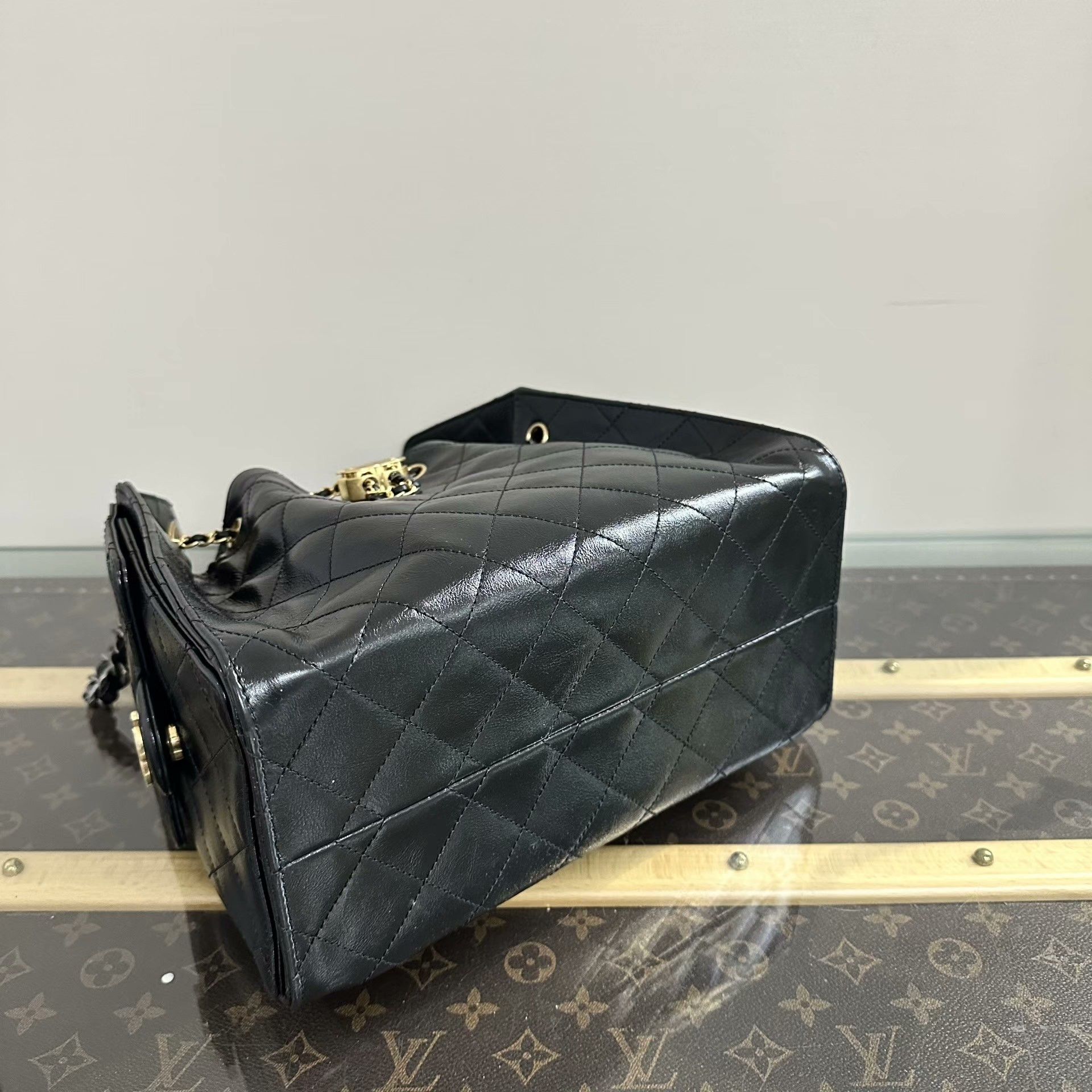 Chanel Pre-loved Bag Very good condition Size ONE SIZE - 3 Thumbnail