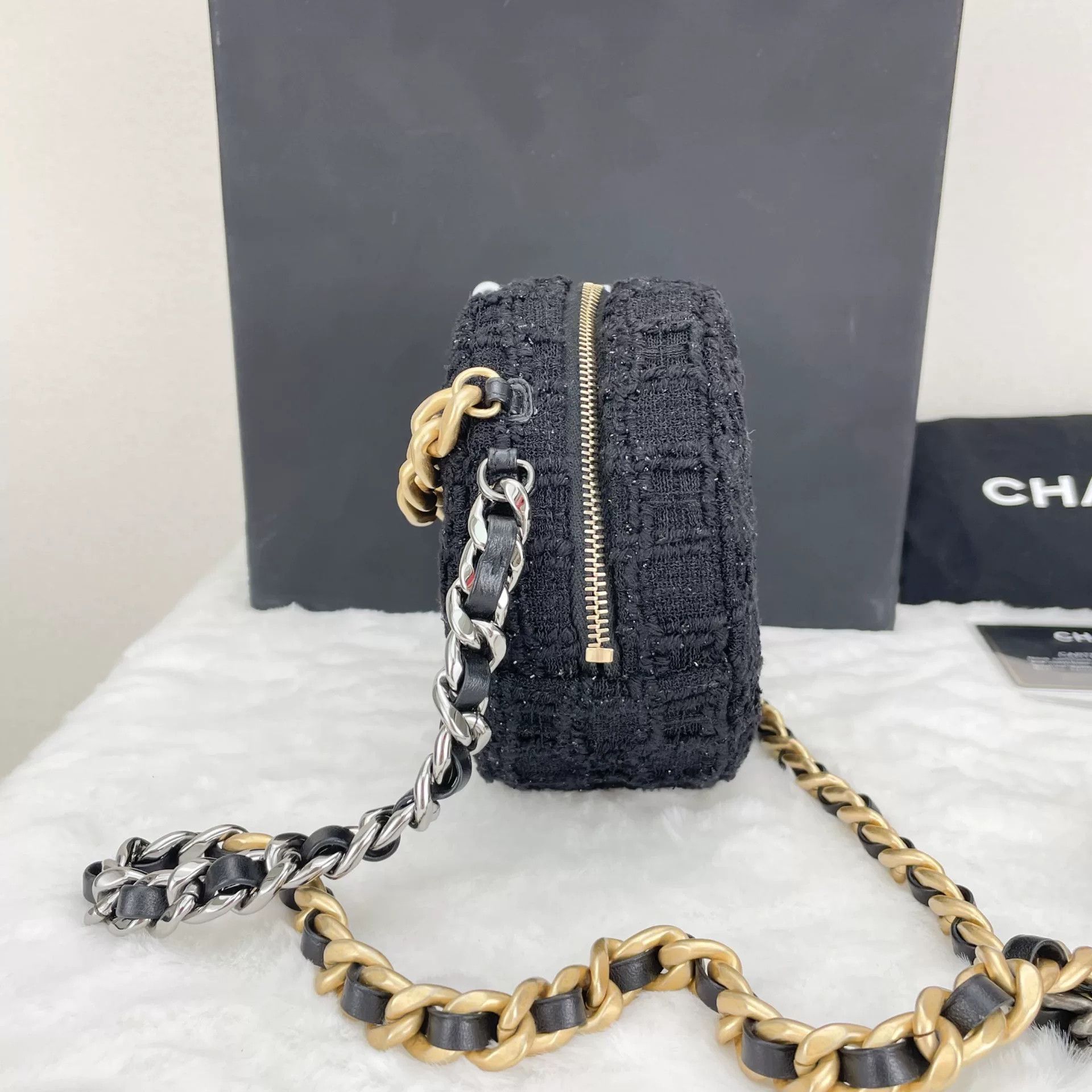 Chanel Pre-loved Bag Very good condition Size ONE SIZE - 3 Thumbnail