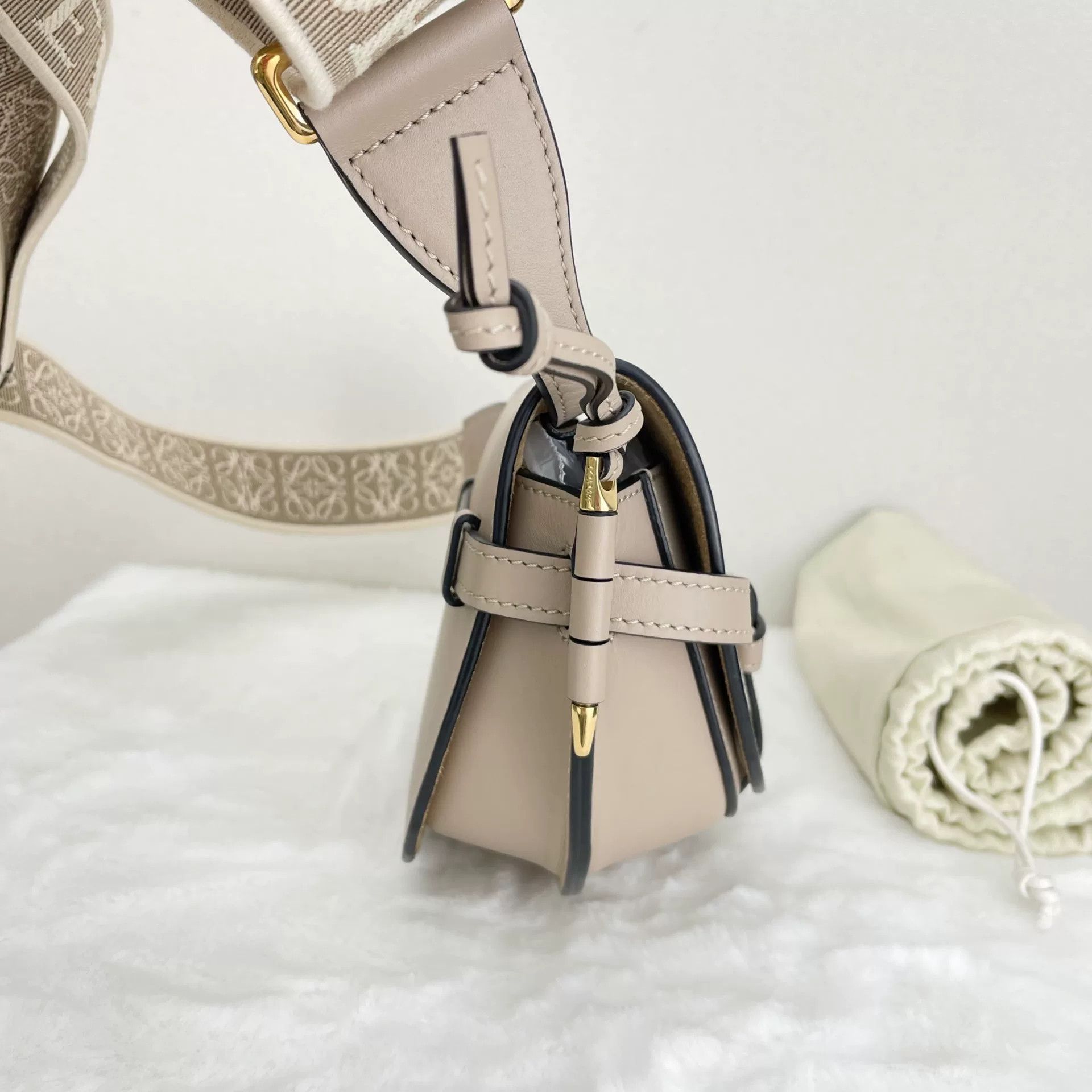 Loewe Pre-loved Bag Very good condition Size ONE SIZE - 3 Thumbnail