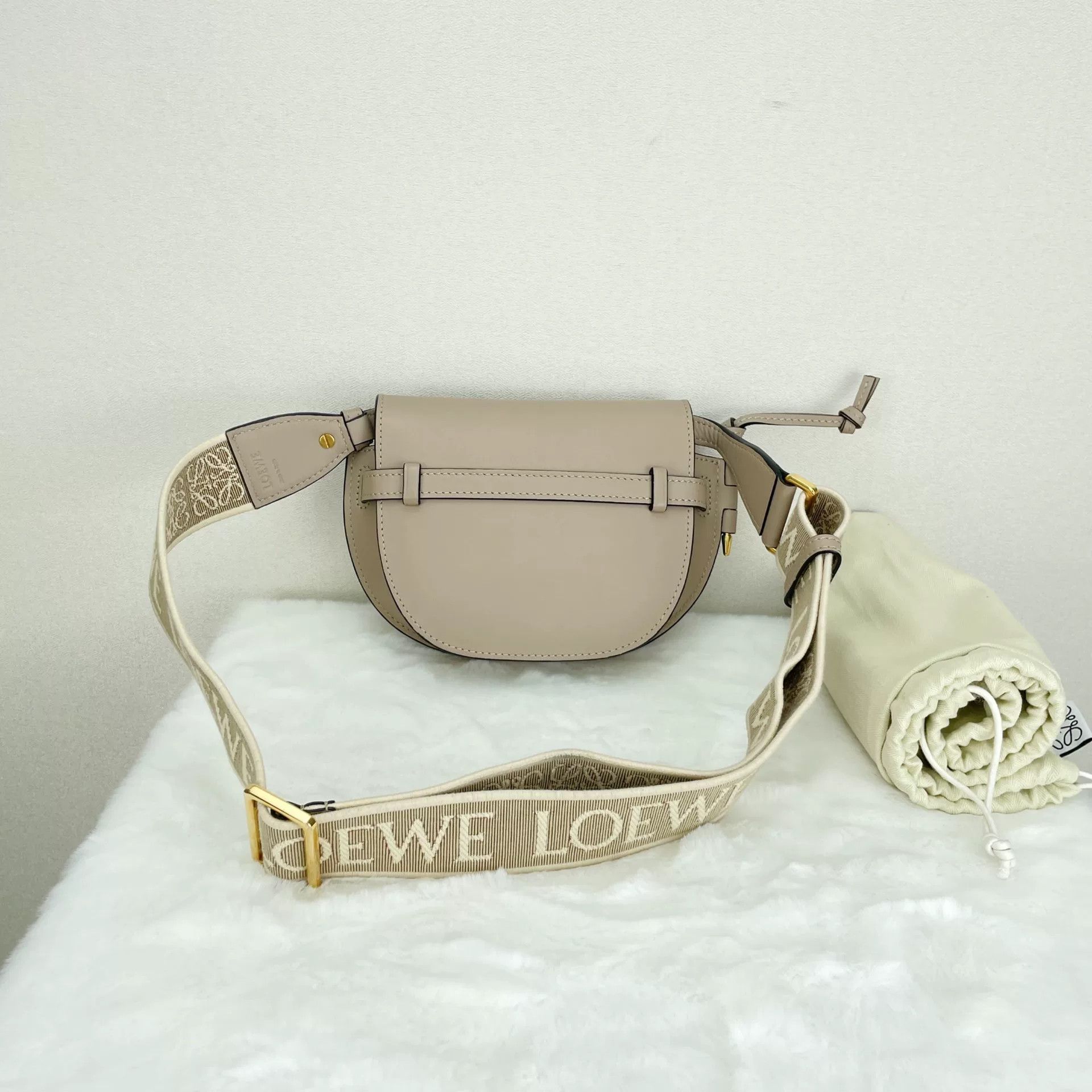 Loewe Pre-loved Bag Very good condition Size ONE SIZE - 2 Thumbnail