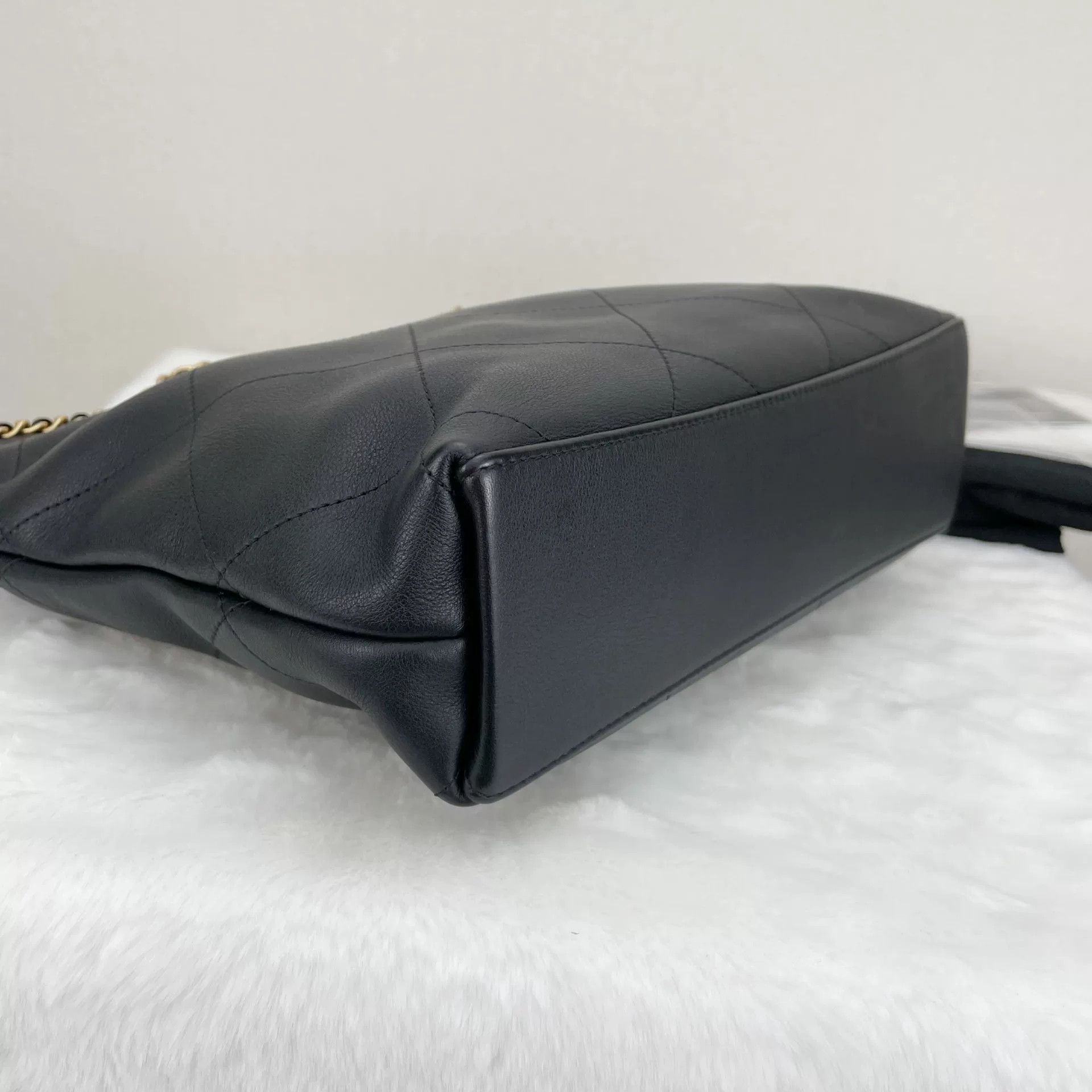 Chanel Pre-loved Bag Very good condition Size ONE SIZE - 6 Thumbnail