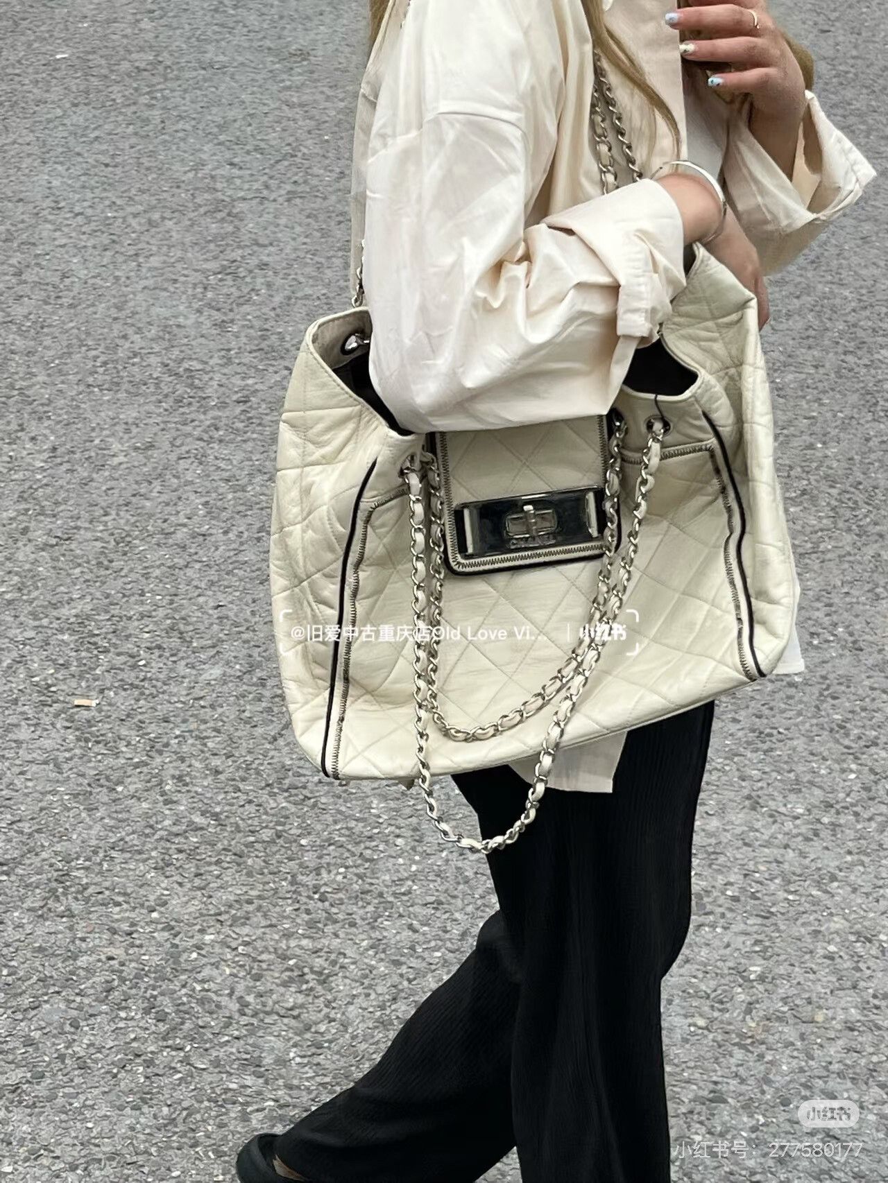 Chanel Pre-loved Bag Very good condition Size ONE SIZE - 9 Thumbnail