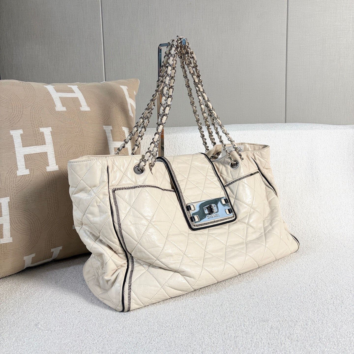 Chanel Pre-loved Bag Very good condition Size ONE SIZE - 6 Thumbnail