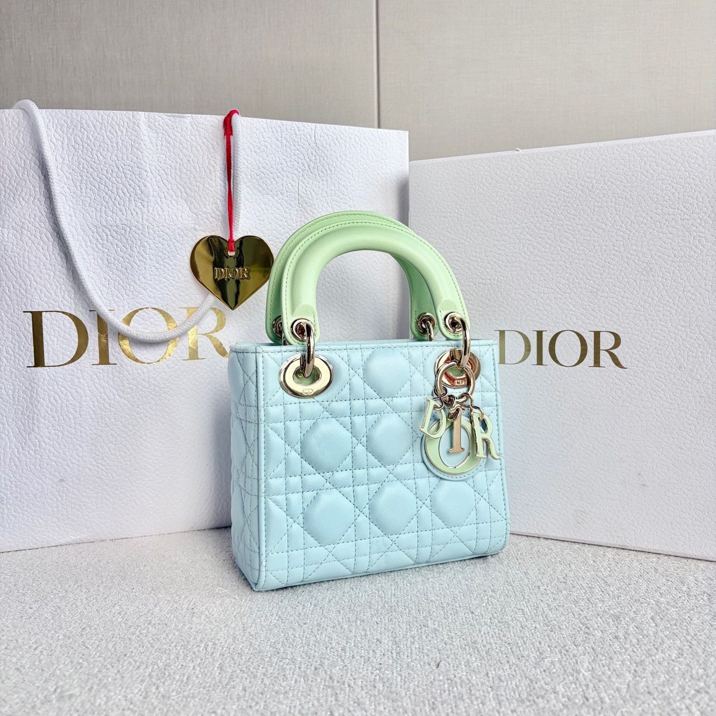 Dior Pre-loved Bag Very good condition Size ONE SIZE - 7 Thumbnail