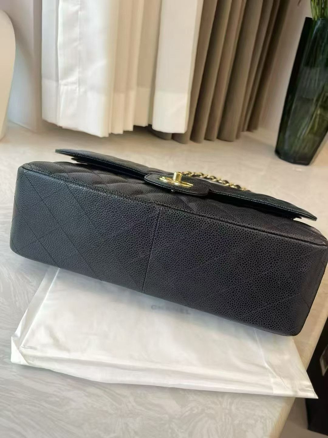 Chanel Pre-loved Bag Very good condition Size ONE SIZE - 5 Thumbnail