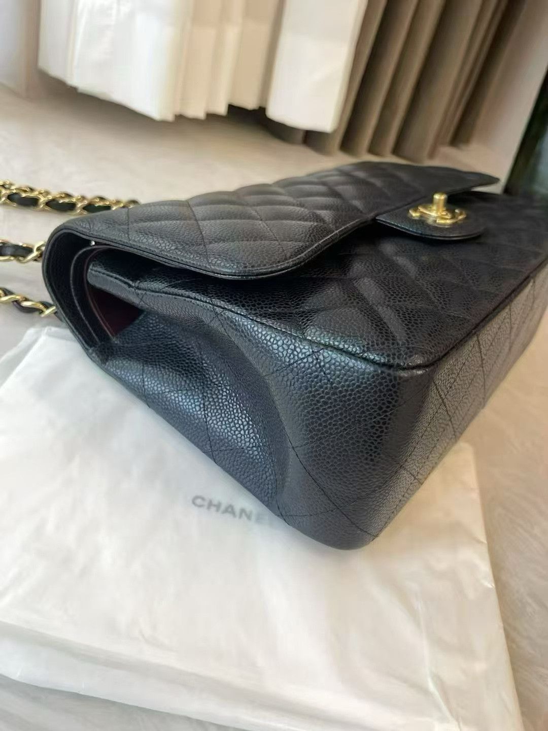Chanel Pre-loved Bag Very good condition Size ONE SIZE - 3 Thumbnail