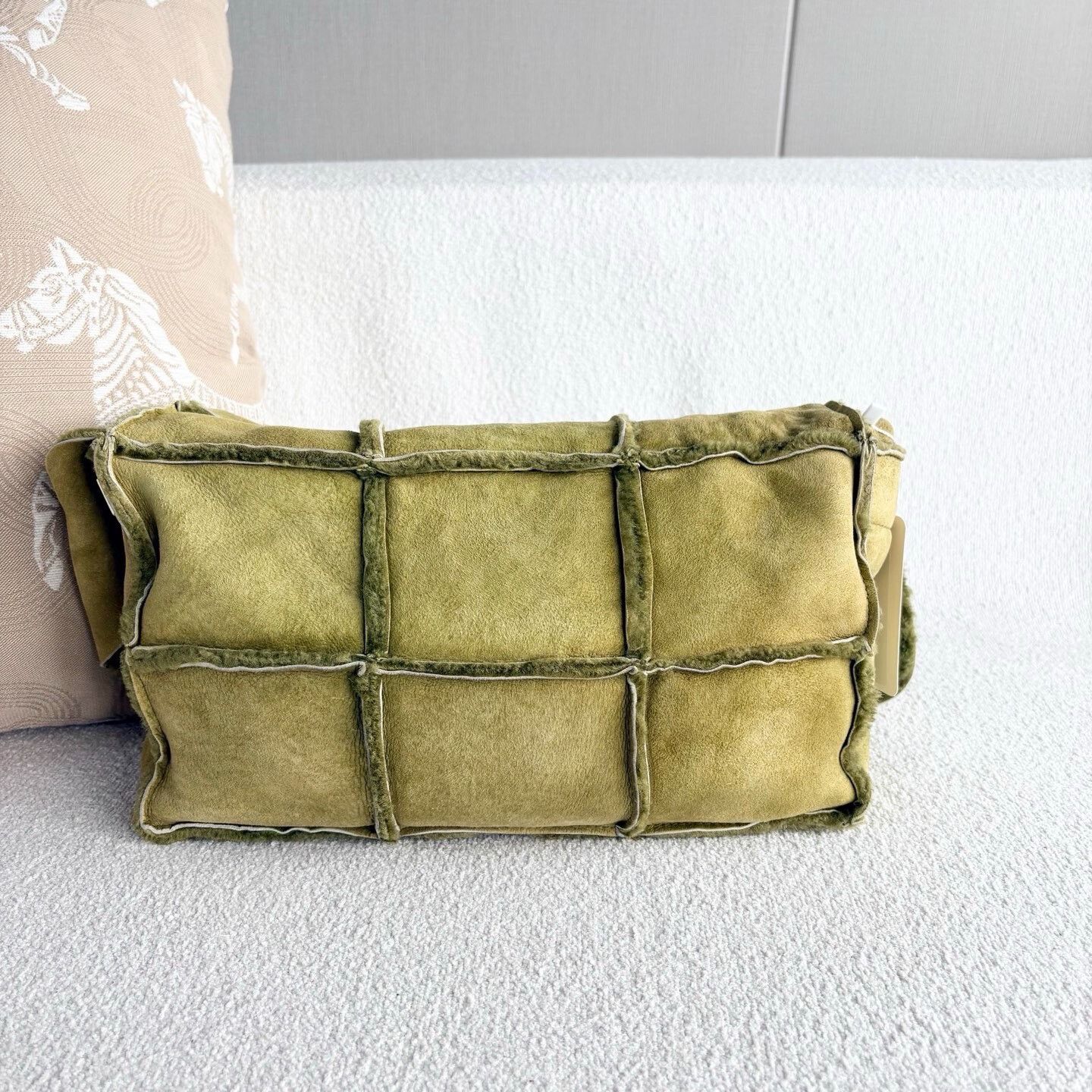Chanel Pre-loved Bag Very good condition Size ONE SIZE - 2 Thumbnail