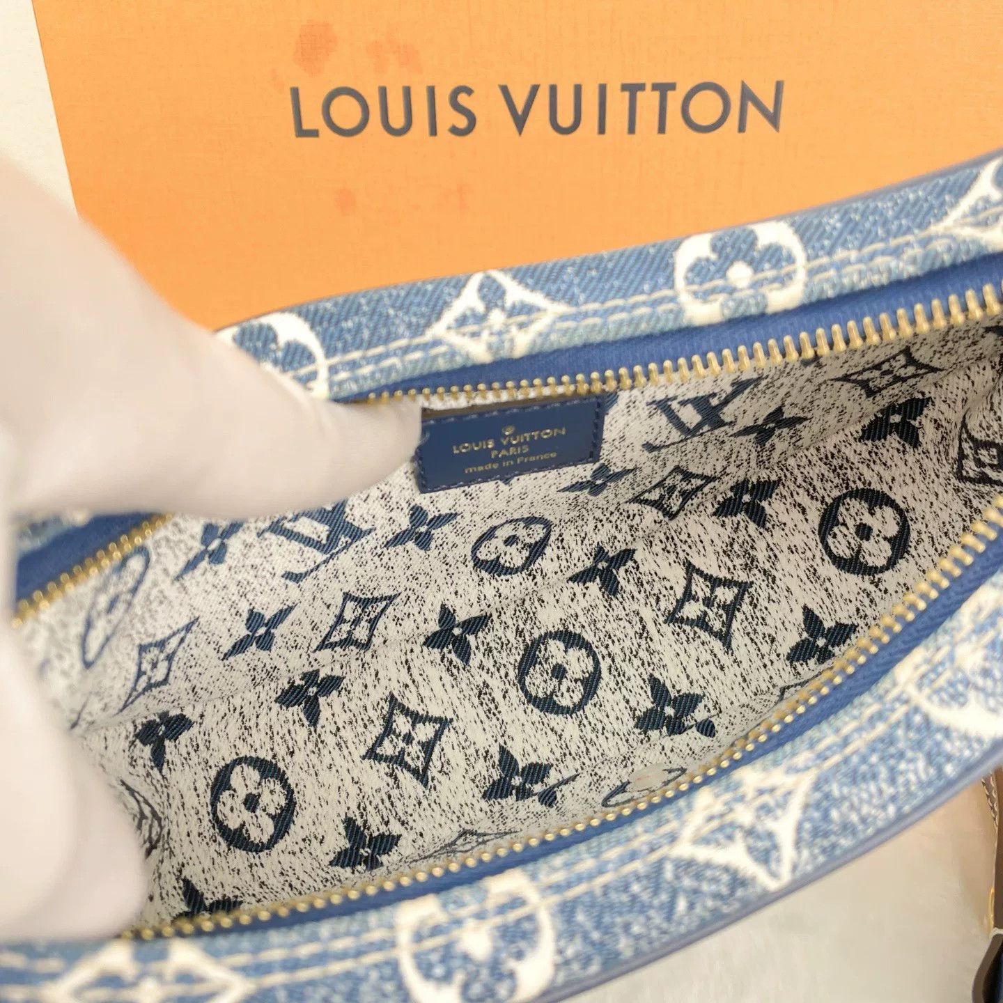 Louis Vuitton Pre-loved Bag Very good condition Size ONE SIZE - 8 Thumbnail