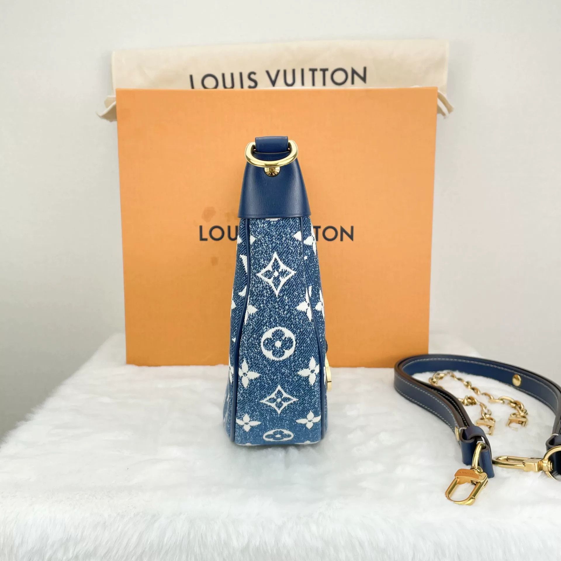 Louis Vuitton Pre-loved Bag Very good condition Size ONE SIZE - 3 Thumbnail