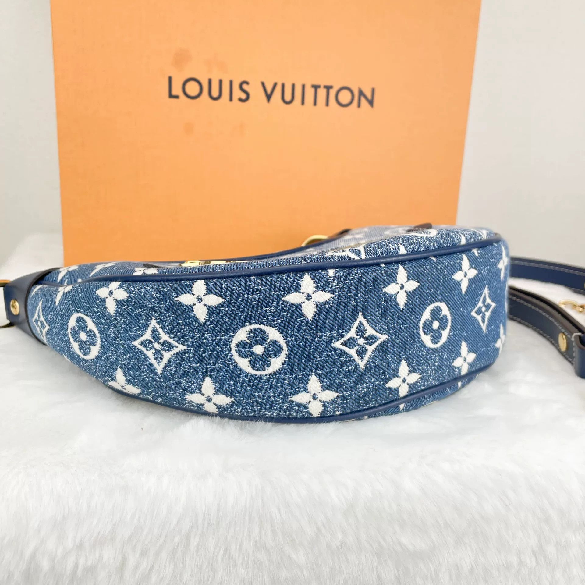 Louis Vuitton Pre-loved Bag Very good condition Size ONE SIZE - 5 Thumbnail