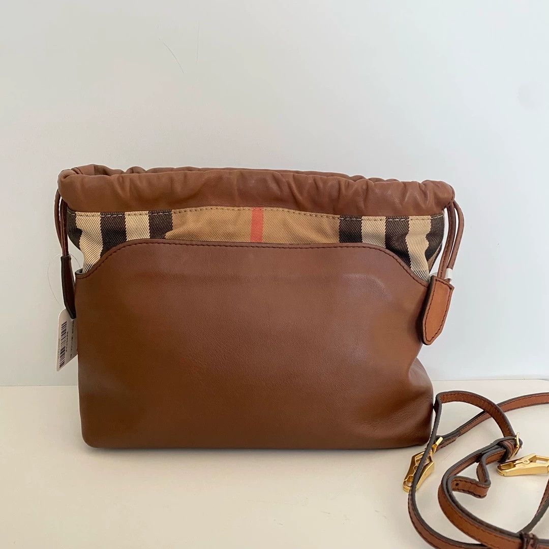 Burberry Pre-loved Bag Very good condition Size ONE SIZE - 5 Thumbnail