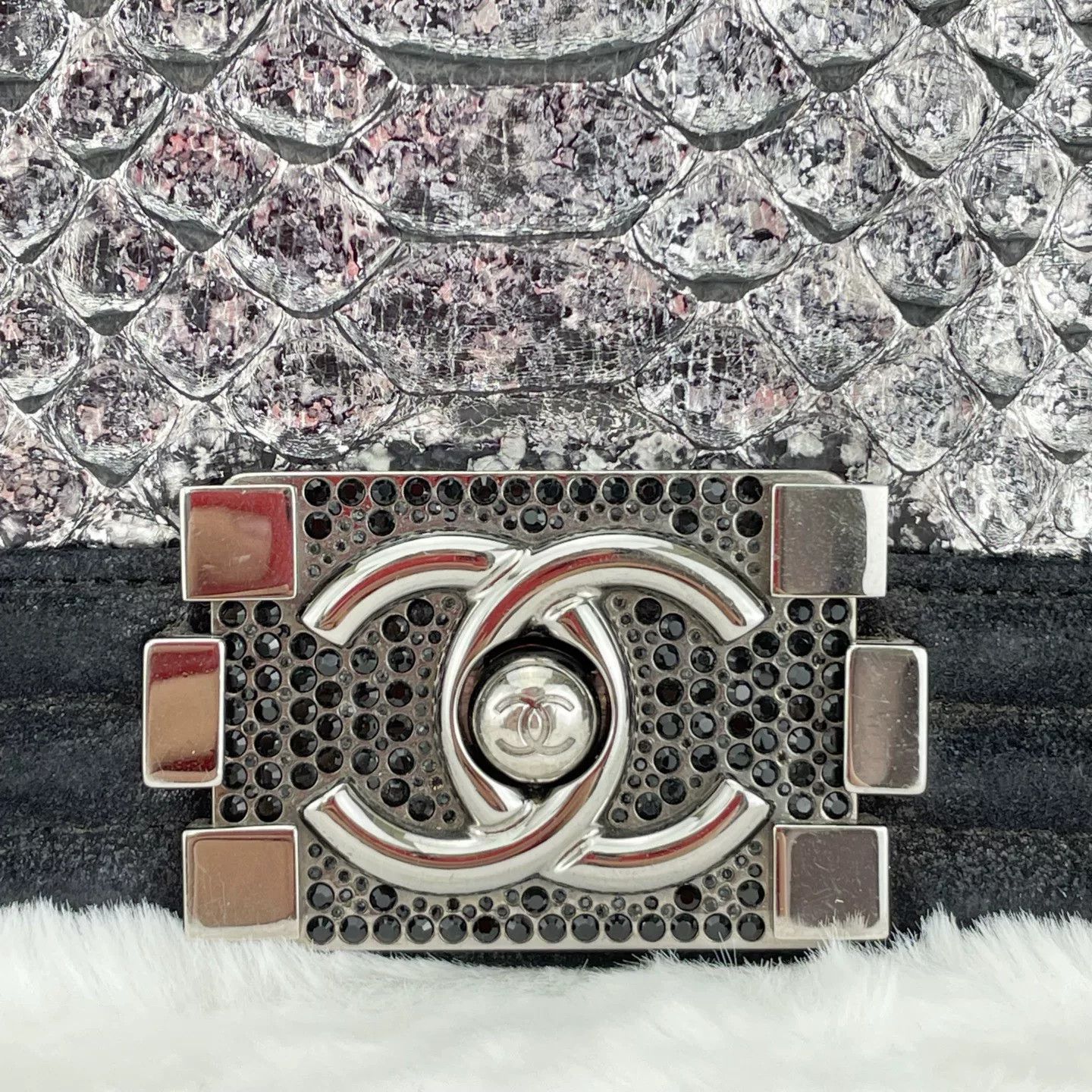 Chanel Pre-loved Bag Very good condition Size ONE SIZE - 7 Thumbnail
