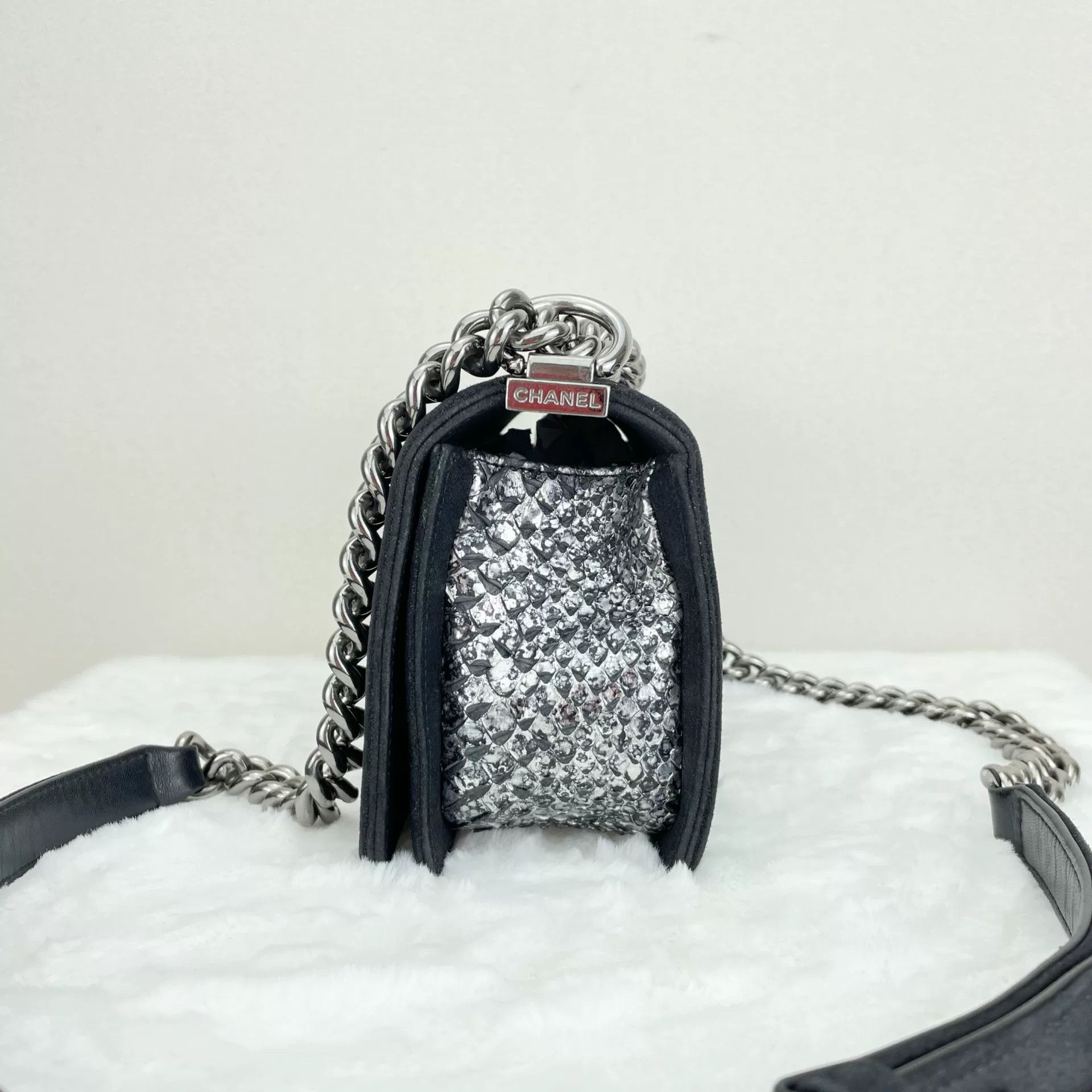 Chanel Pre-loved Bag Very good condition Size ONE SIZE - 3 Thumbnail