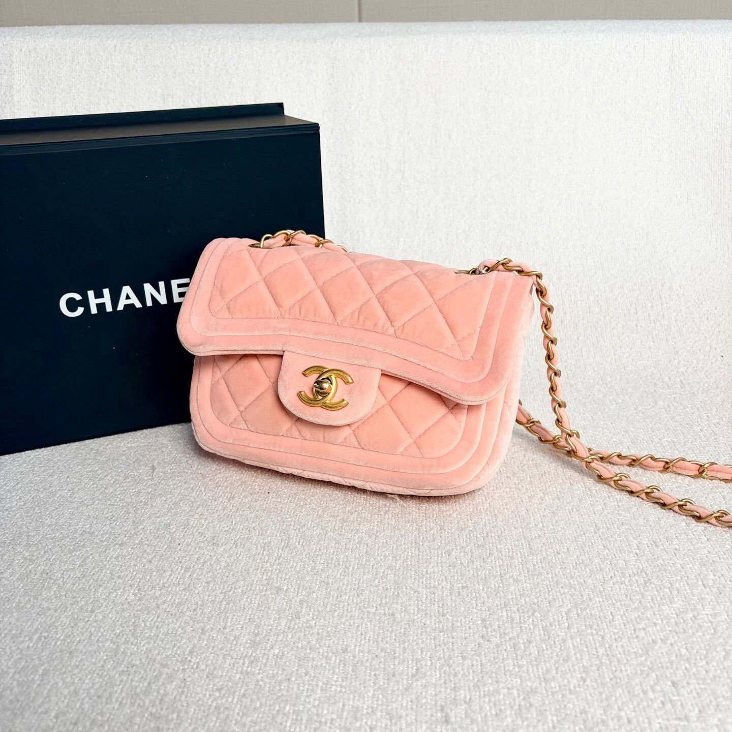 Chanel Pre-loved Bag Very good condition Size ONE SIZE - 4 Thumbnail
