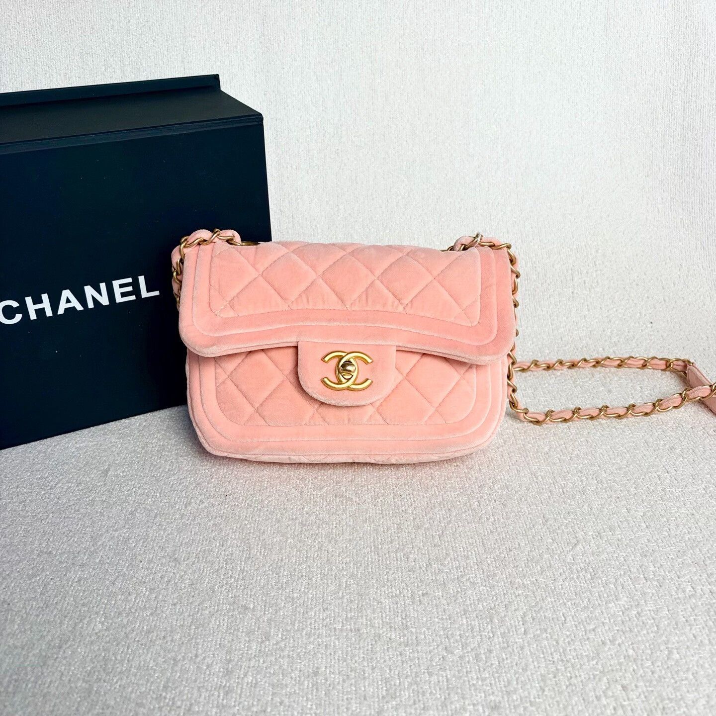 Chanel Pre-loved Bag Very good condition Size ONE SIZE - 2 Thumbnail