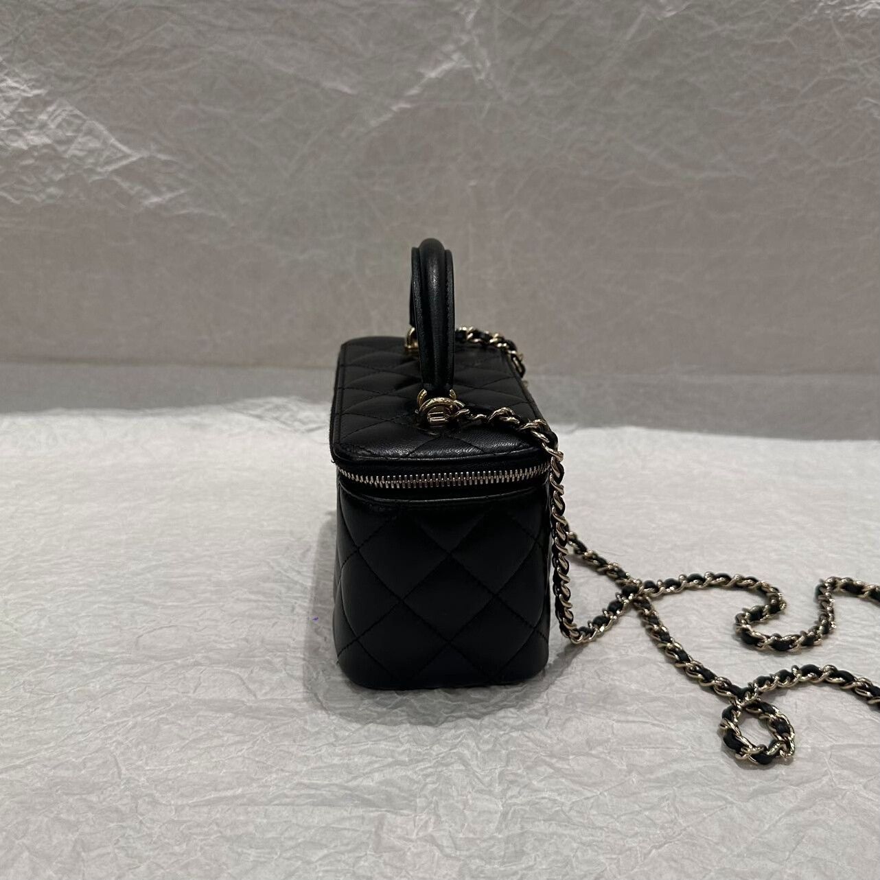Chanel Pre-loved Bag Very good condition Size ONE SIZE - 3 Thumbnail