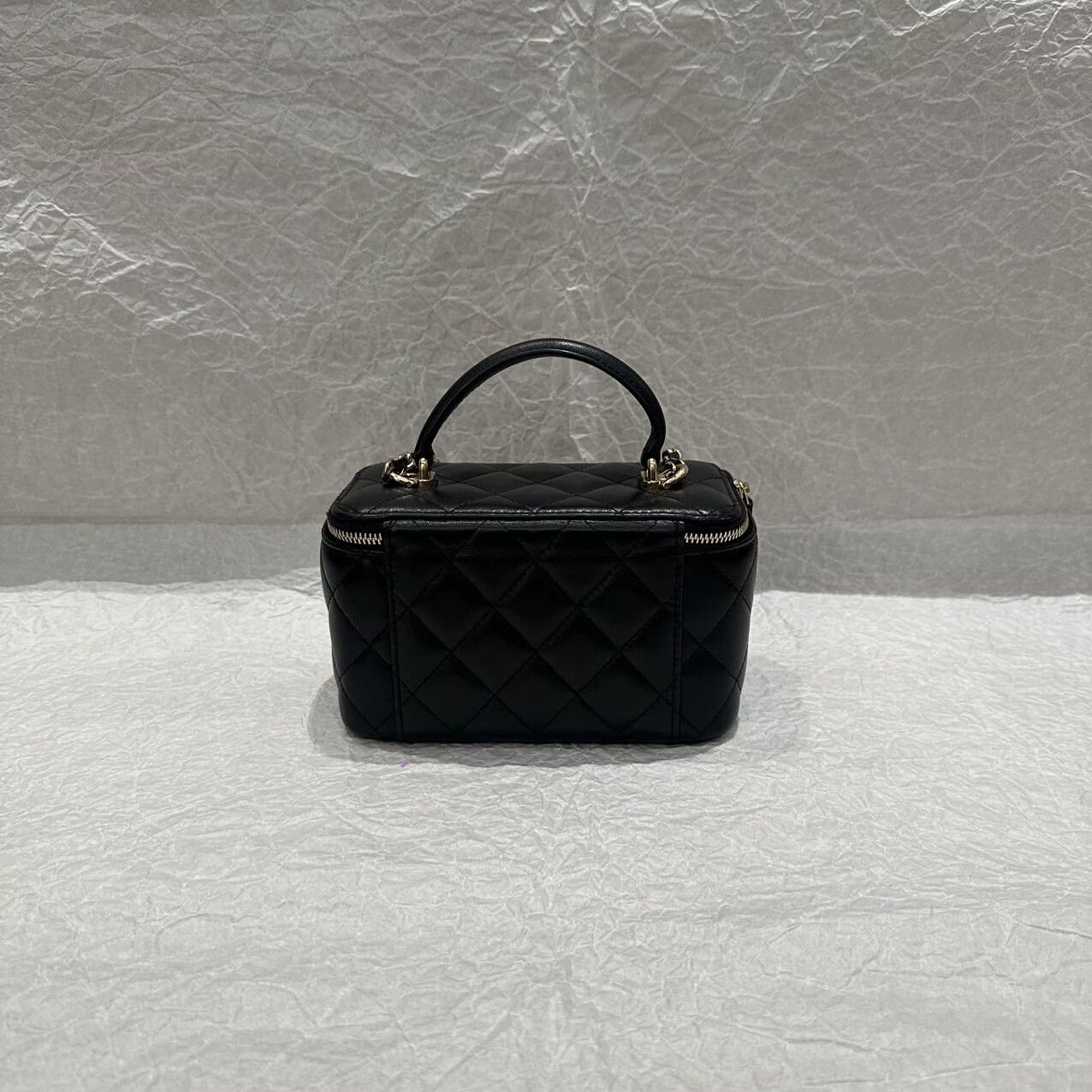 Chanel Pre-loved Bag Very good condition Size ONE SIZE - 2 Thumbnail