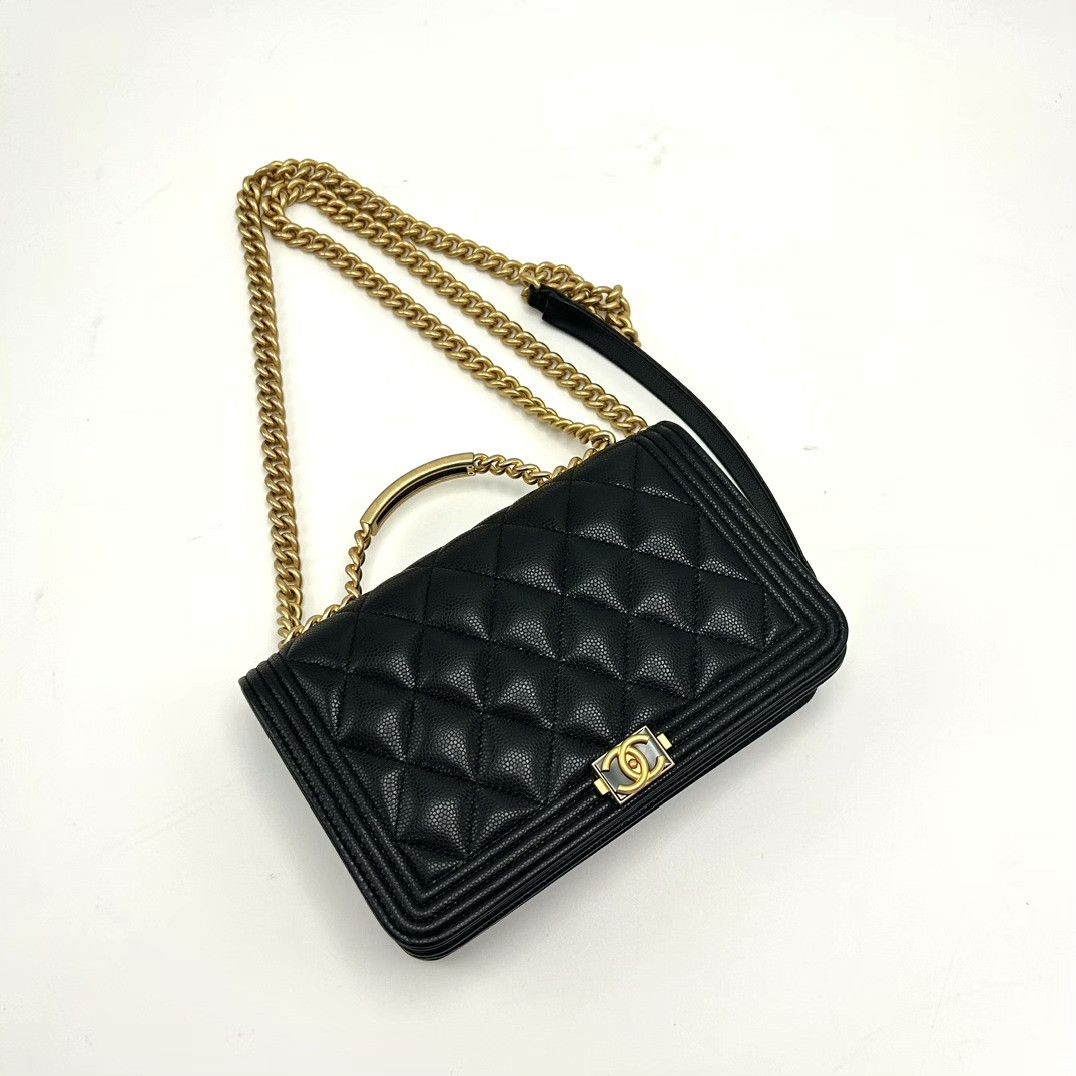Chanel Pre-loved Bag Very good condition Size ONE SIZE - 3 Thumbnail