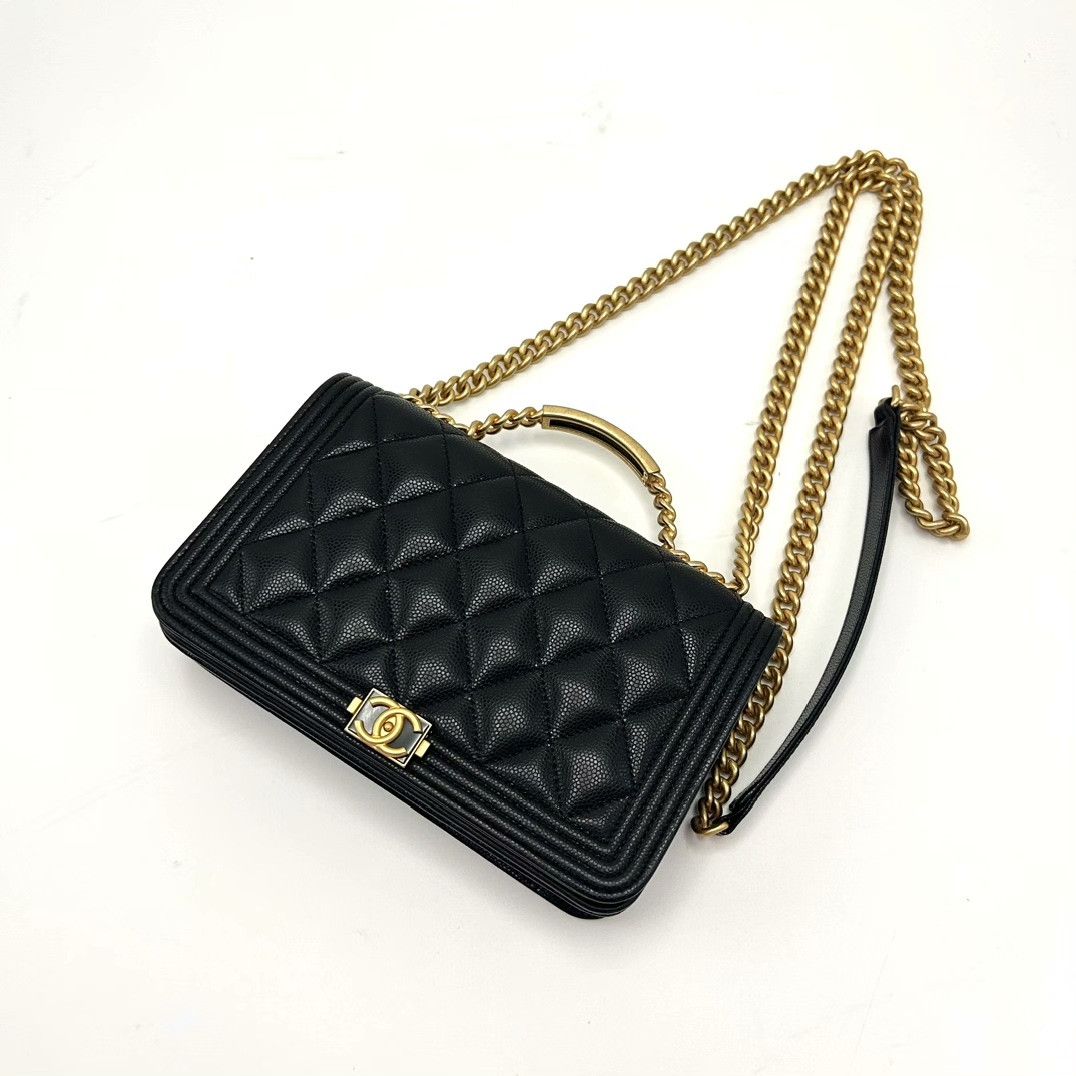 Chanel Pre-loved Bag Very good condition Size ONE SIZE - 5 Thumbnail