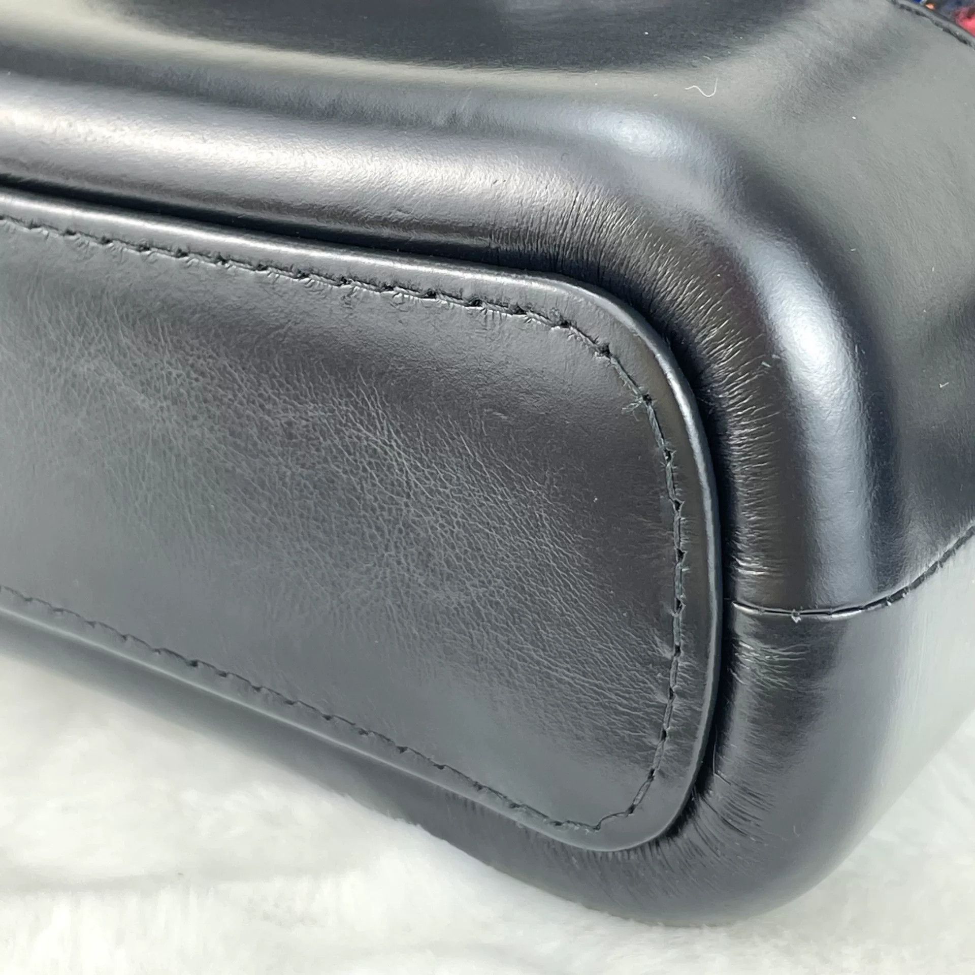 Chanel Pre-loved Bag Very good condition Size ONE SIZE - 6 Thumbnail